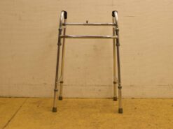 Invacare opvouwbaar looprek 46142