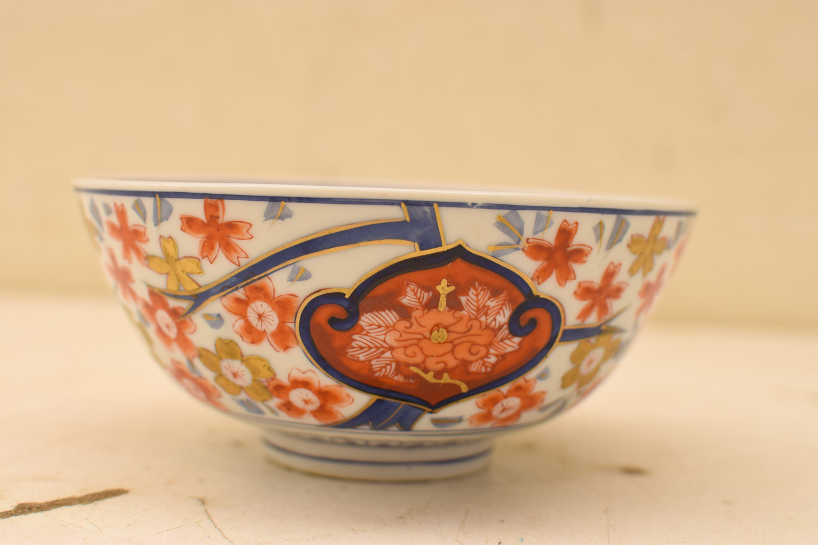 Porseleinen schaaltje  46170