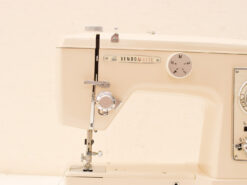Alternative view of Vendomatic Naaimachine 46120