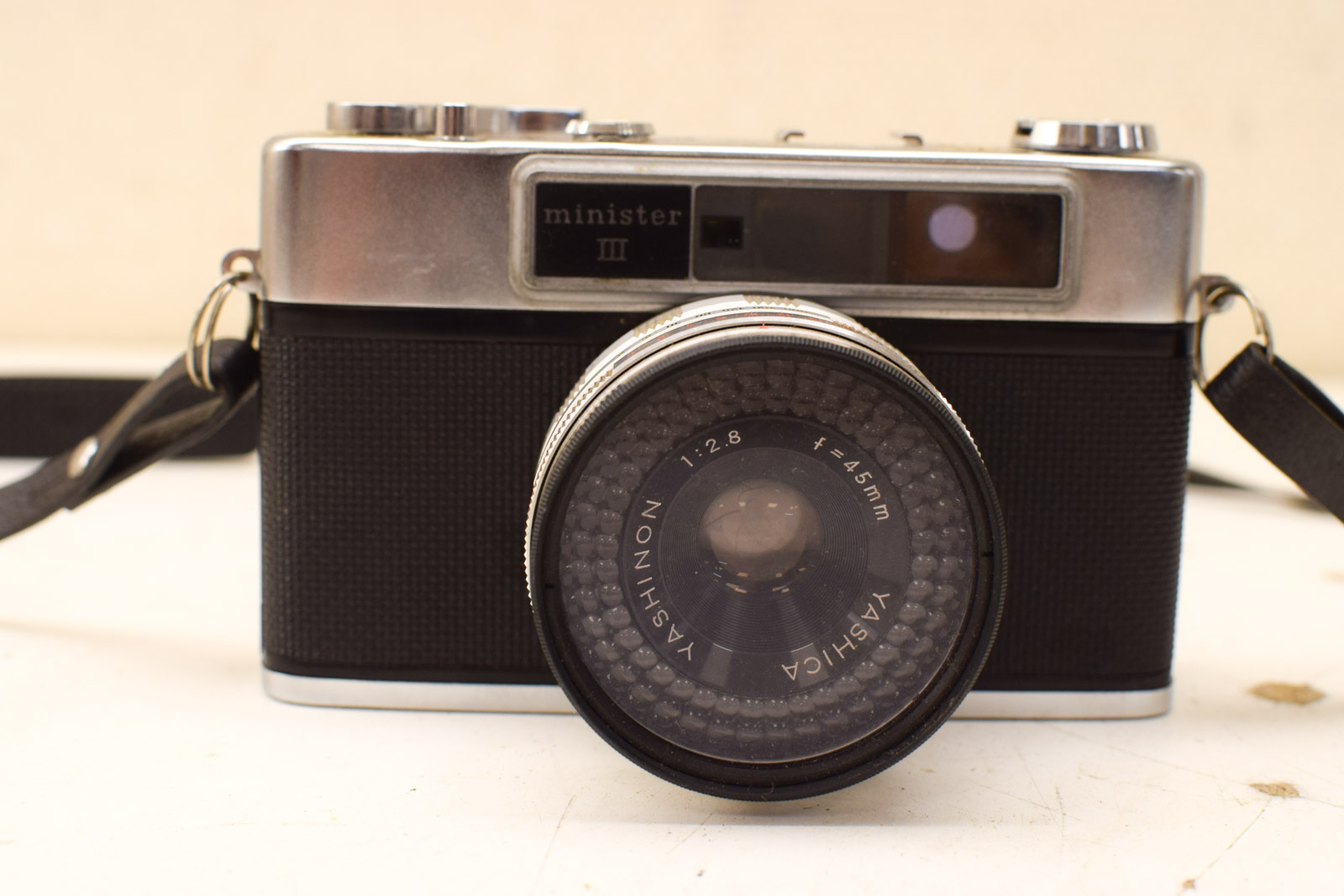 Yashica   Minister 111  camera / fototoestel  46783