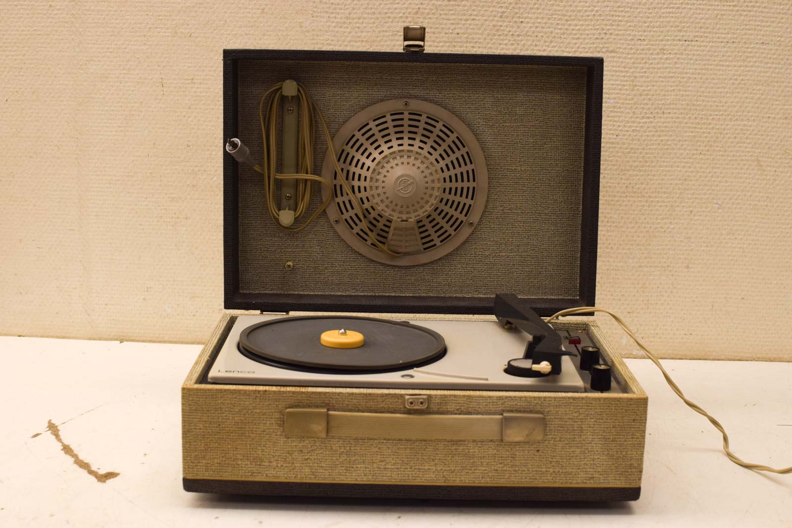 Vintage Lenco platenspeler in koffer 46827