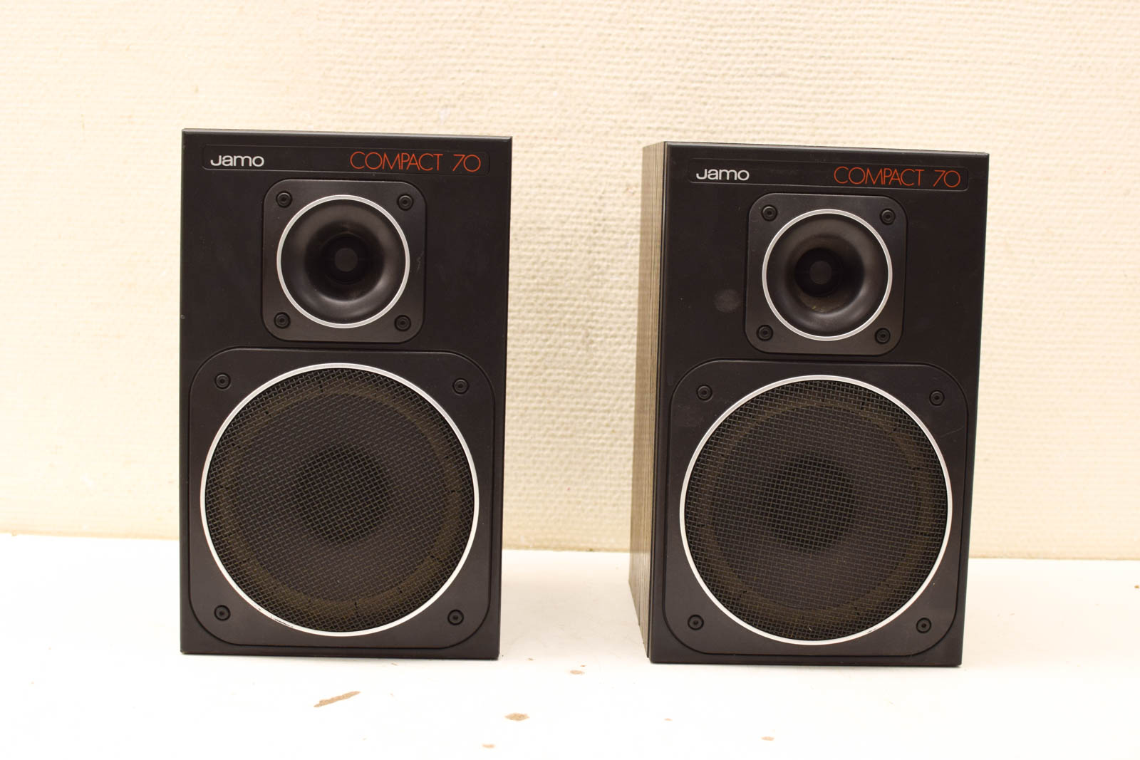 2 stuks Jamo  Compact 70 luidsprekers  46835
