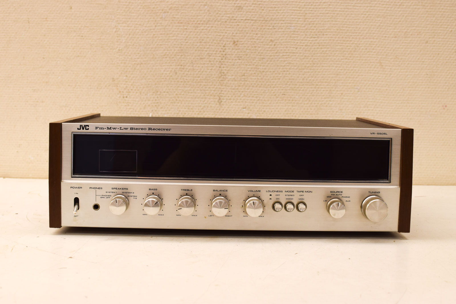 JVC fm-mw-lw stereo receiver  46861