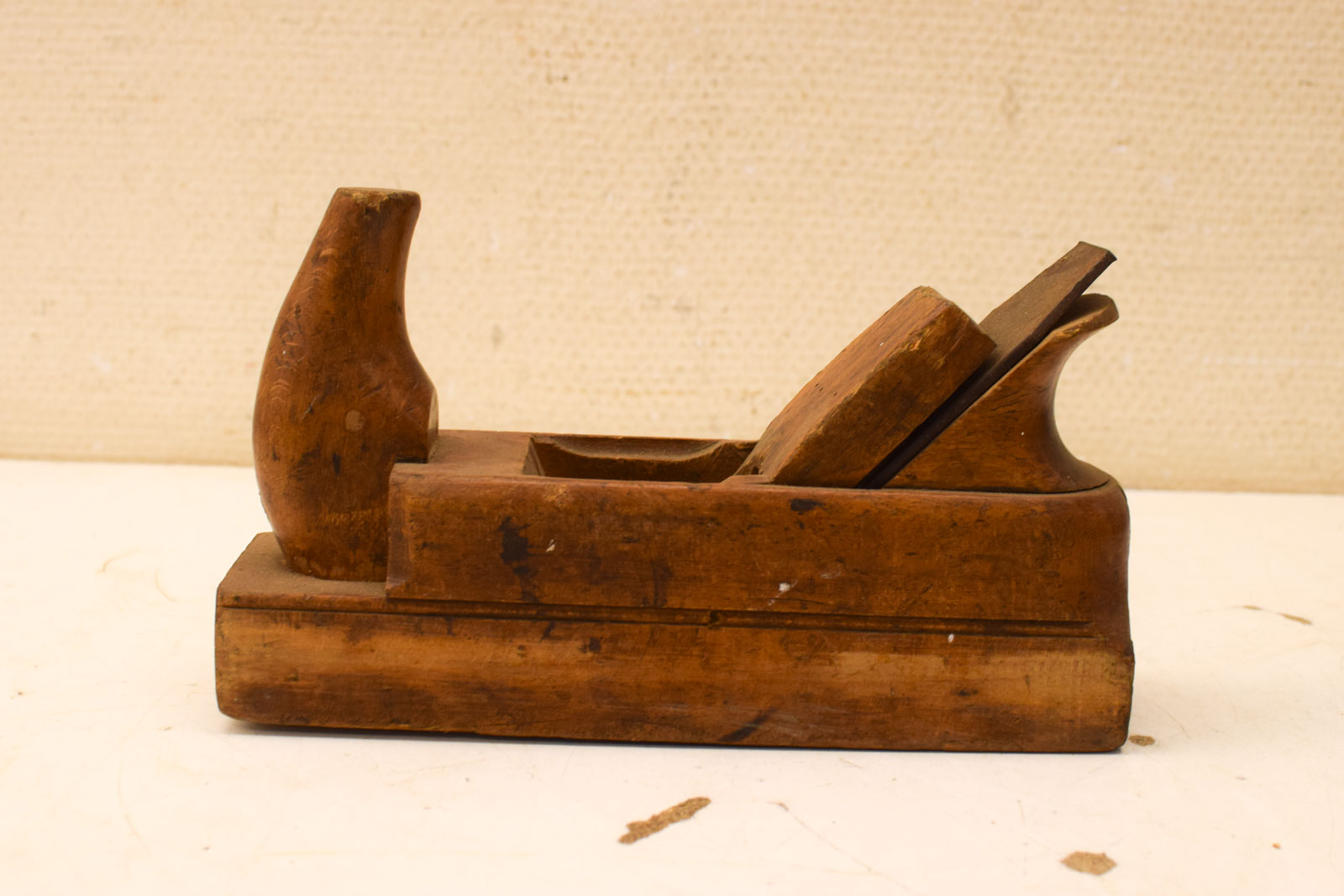 Alternative view of Houten Blokschaaf  46941