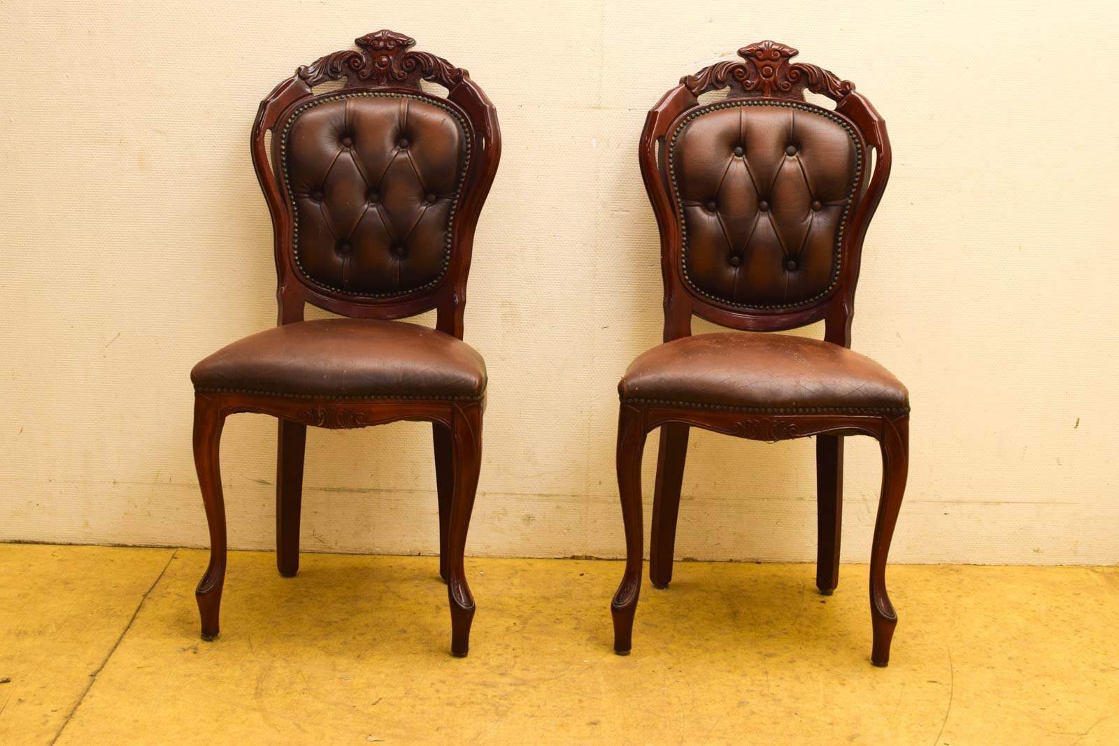 4 stuks Eetkamerstoelen  46946