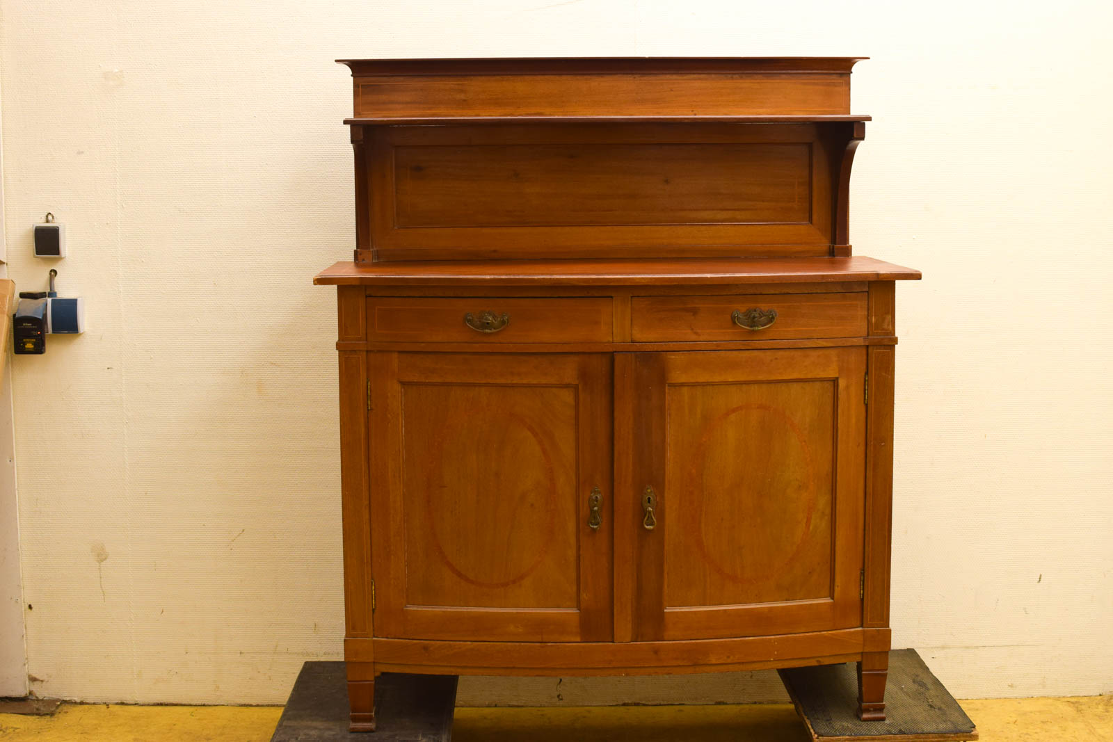 Houten dressoir  46961