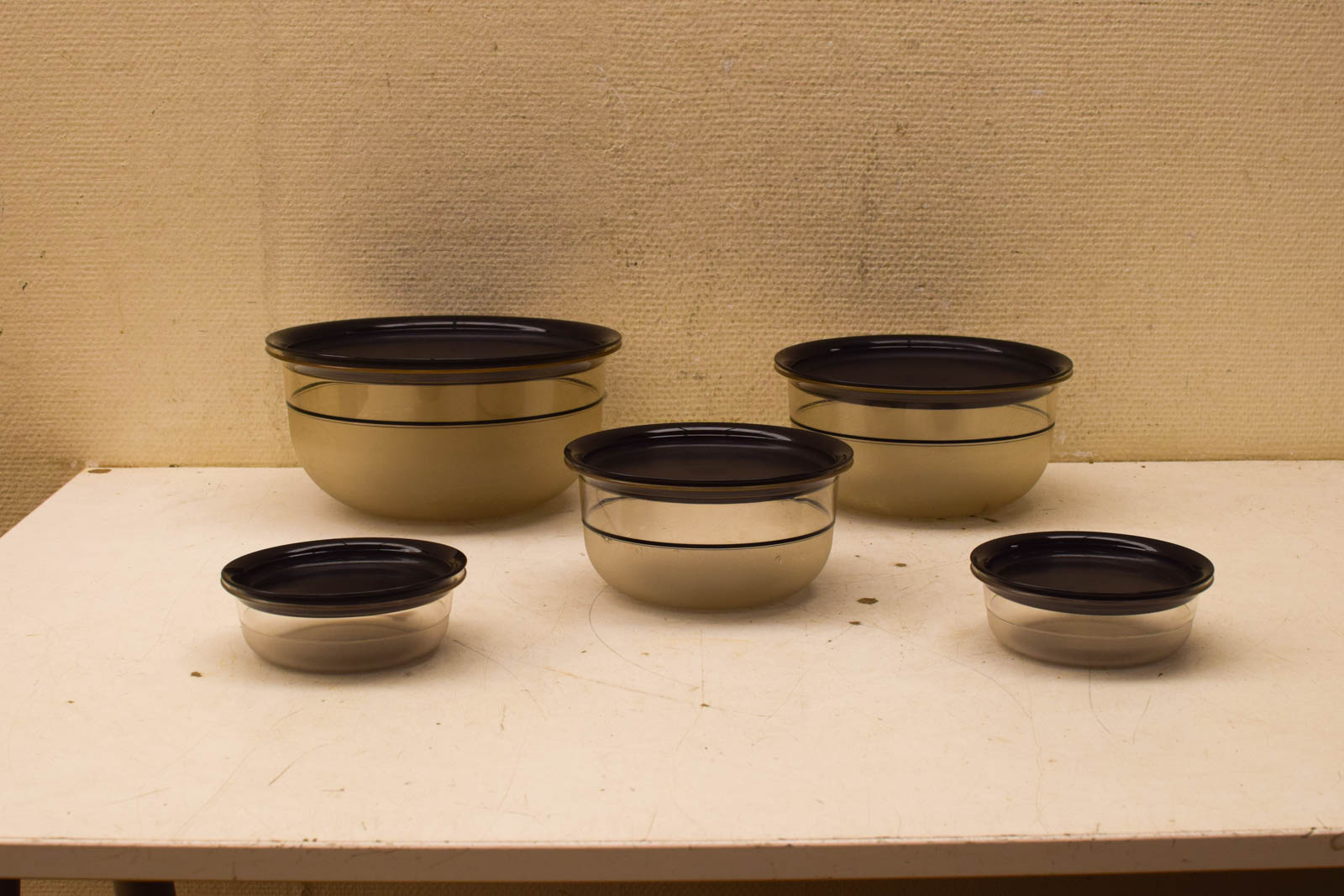 5 delig ronder Tupperware bakjes  47033