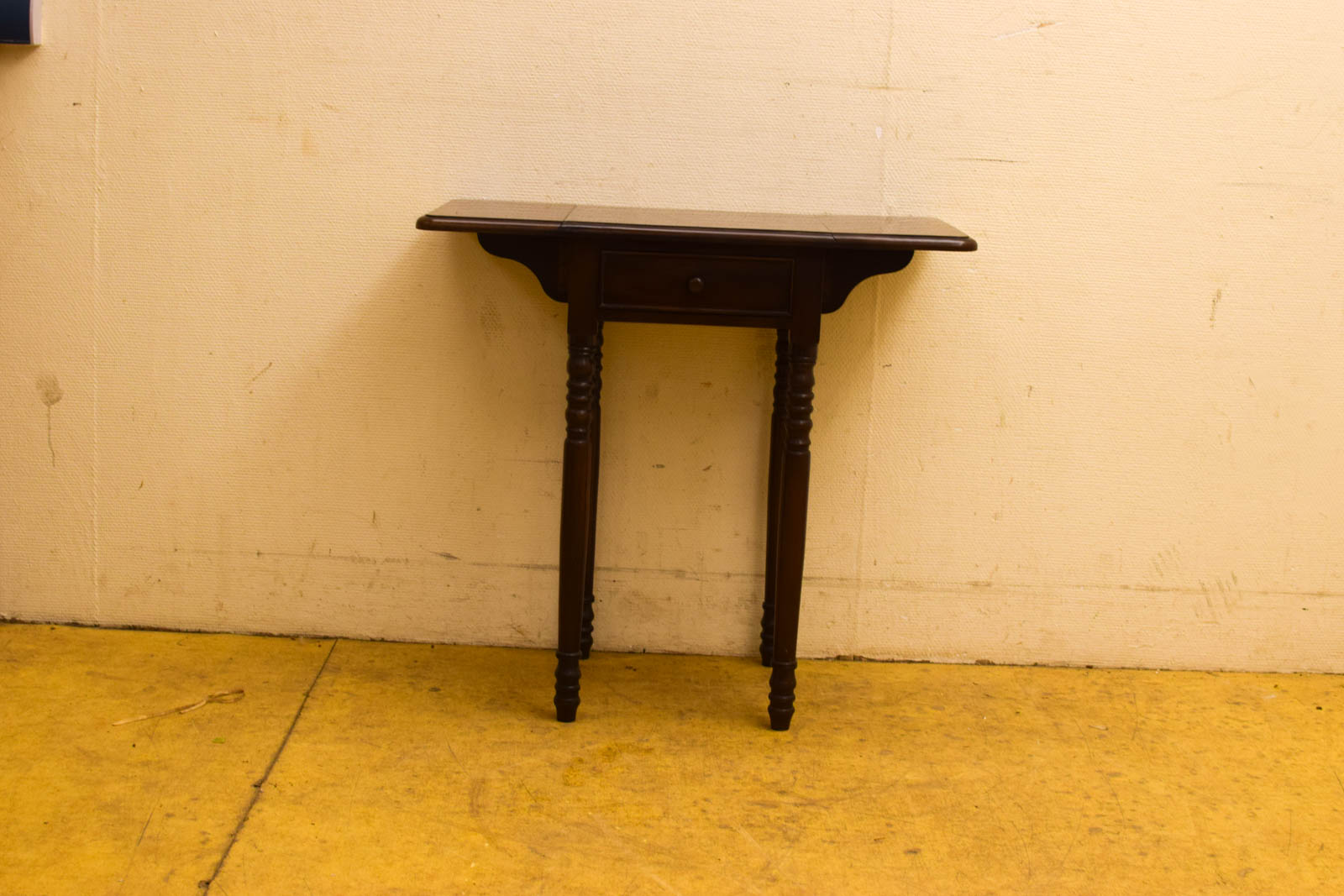 Side table 47043