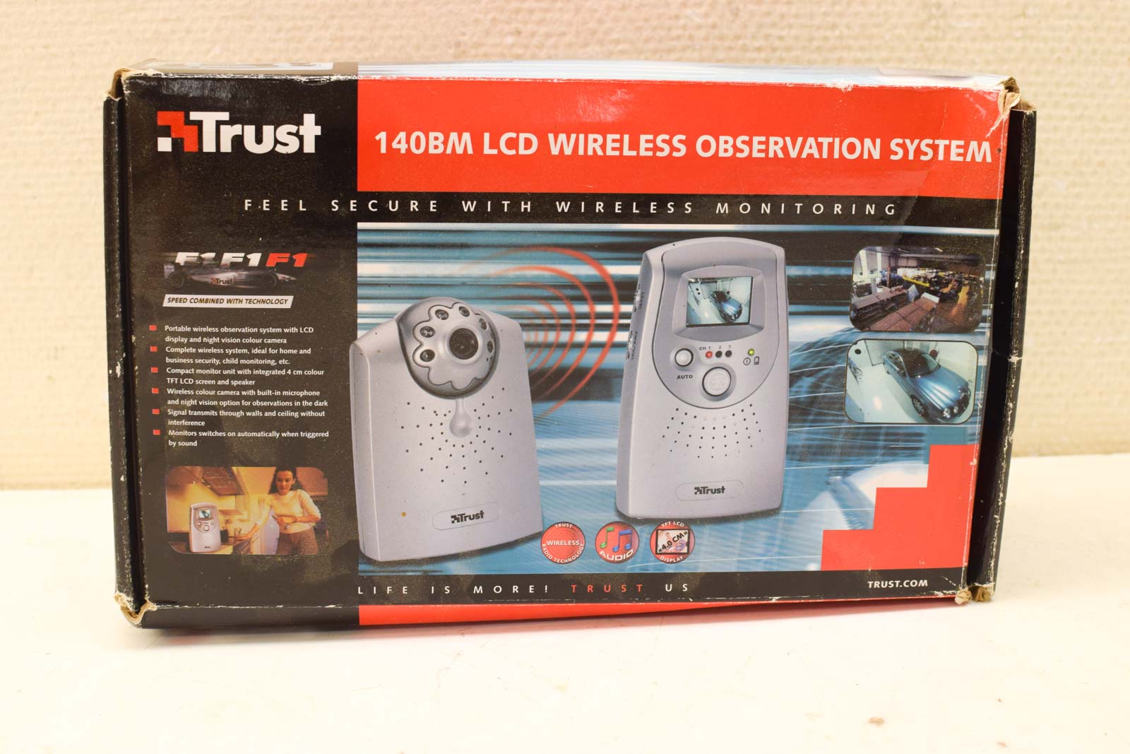 Alternative view of Trust 140BM LCD Wireless observation system  47066