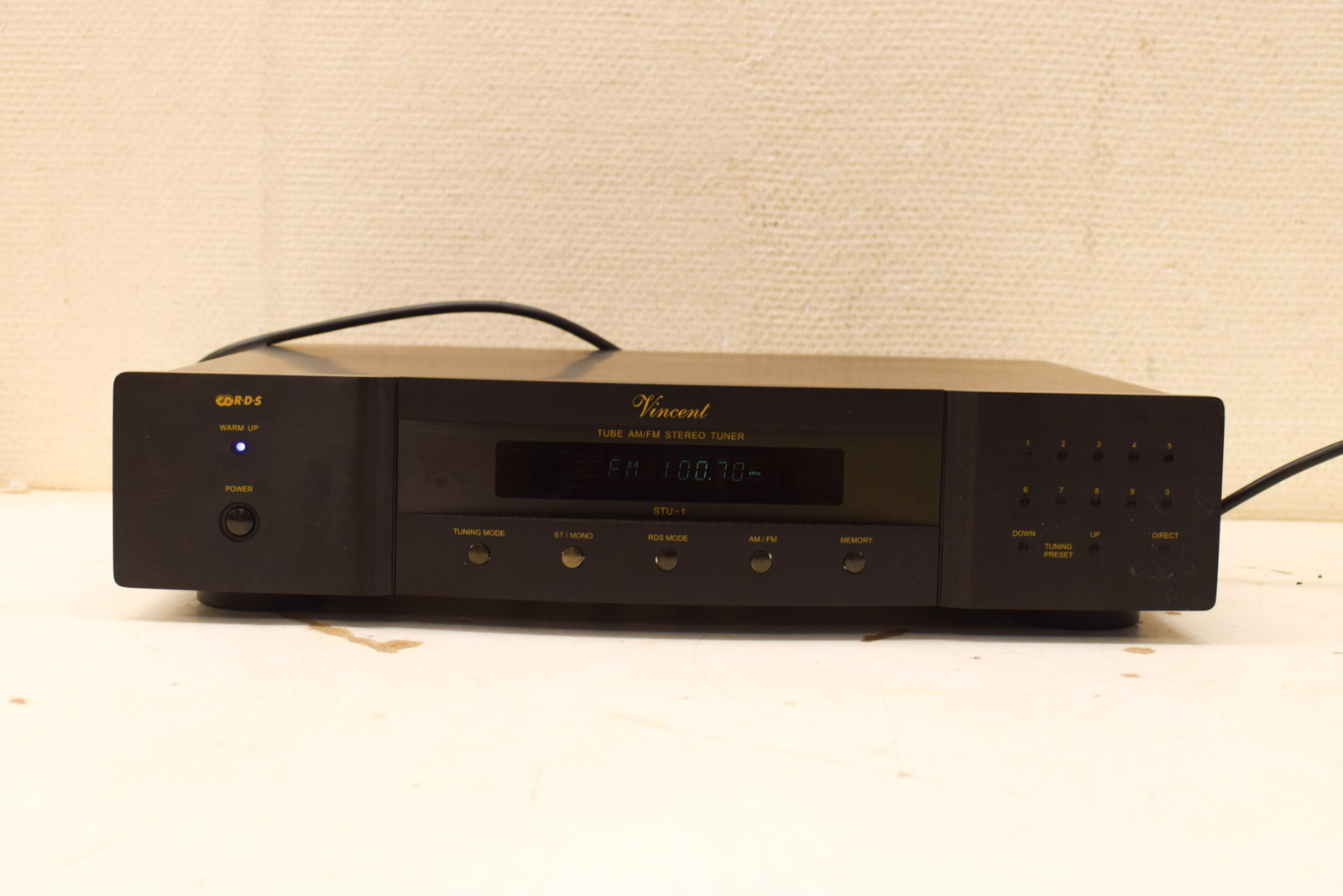 Vincent AM/FM stereo Tuner  47070