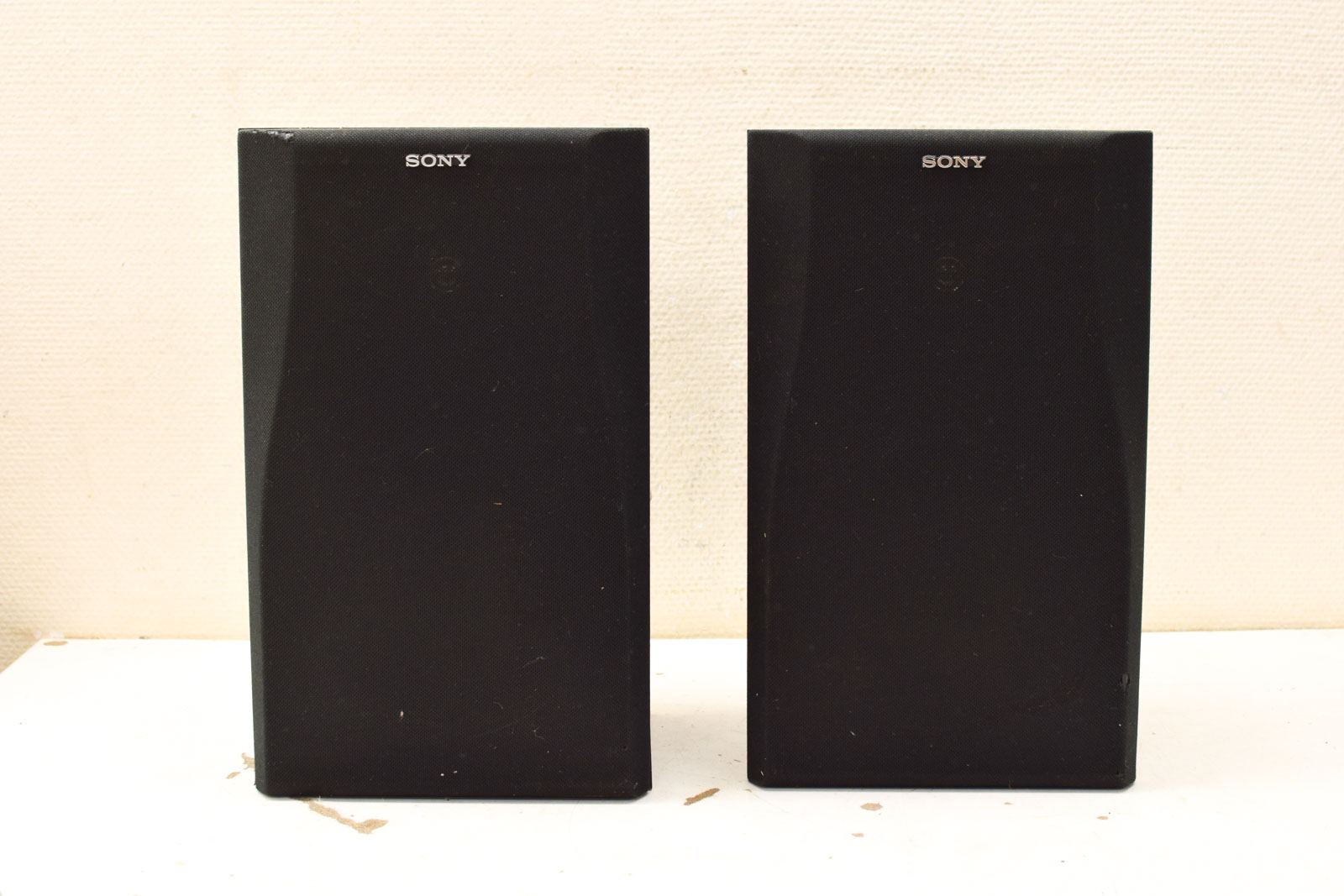 2 stuks Sony luidsprekers  47075