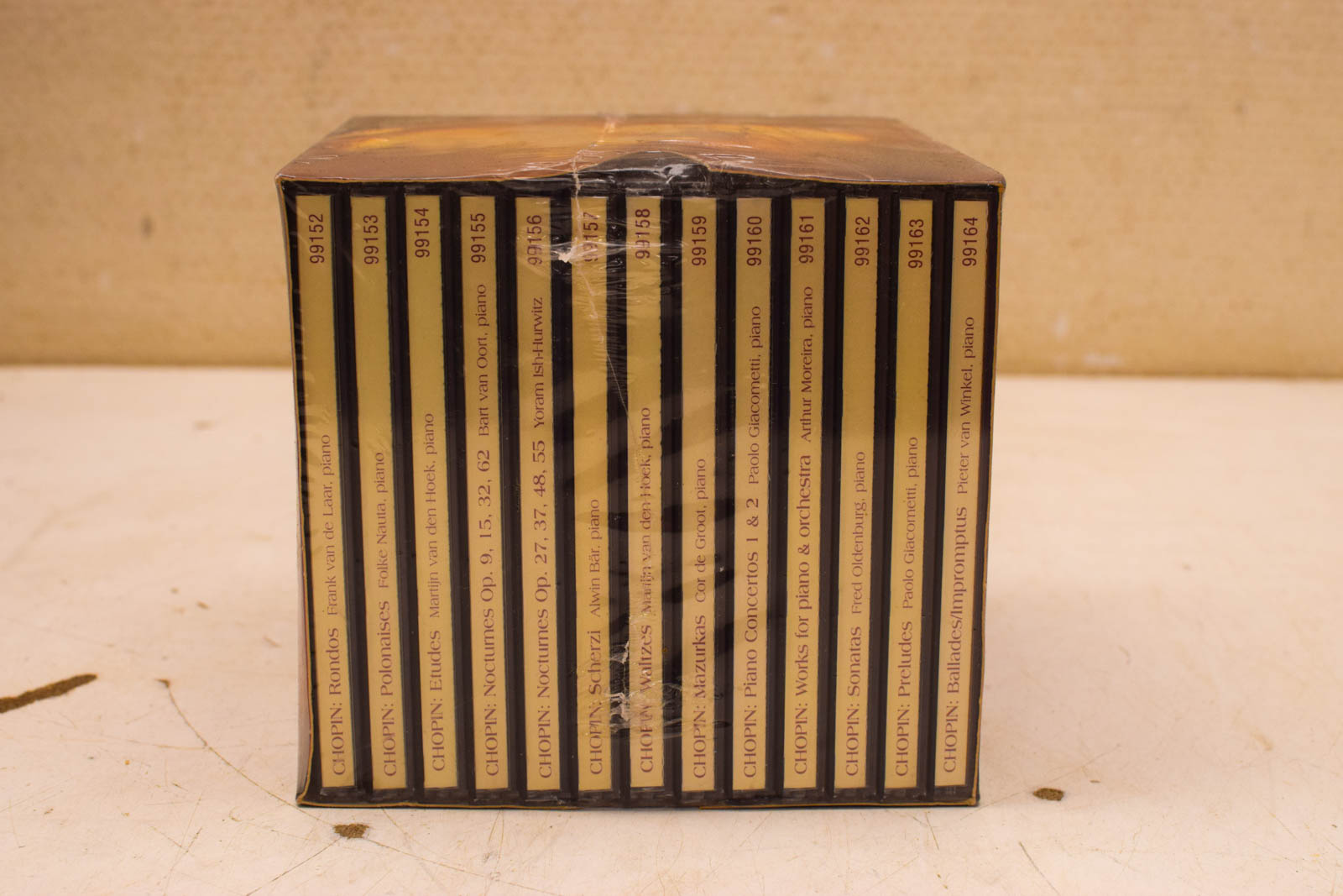Alternative view of 13 cd Box  Chopin The piano Works 47078