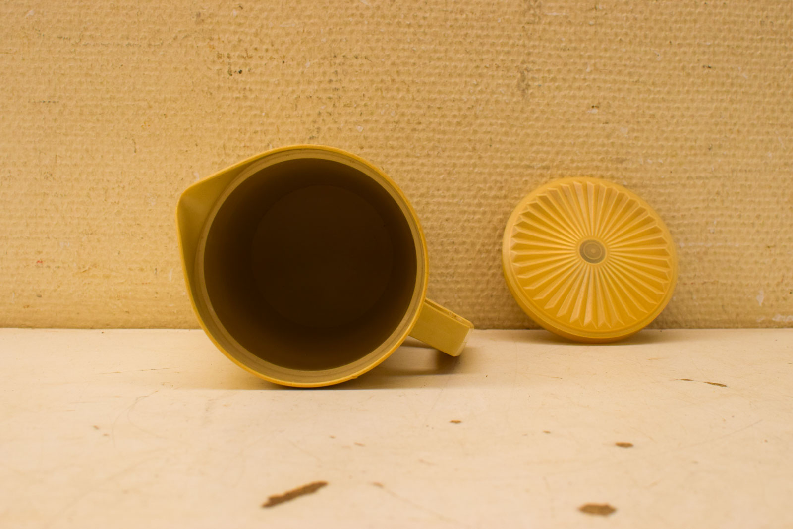 Alternative view of Tupperware schenkkan  47084