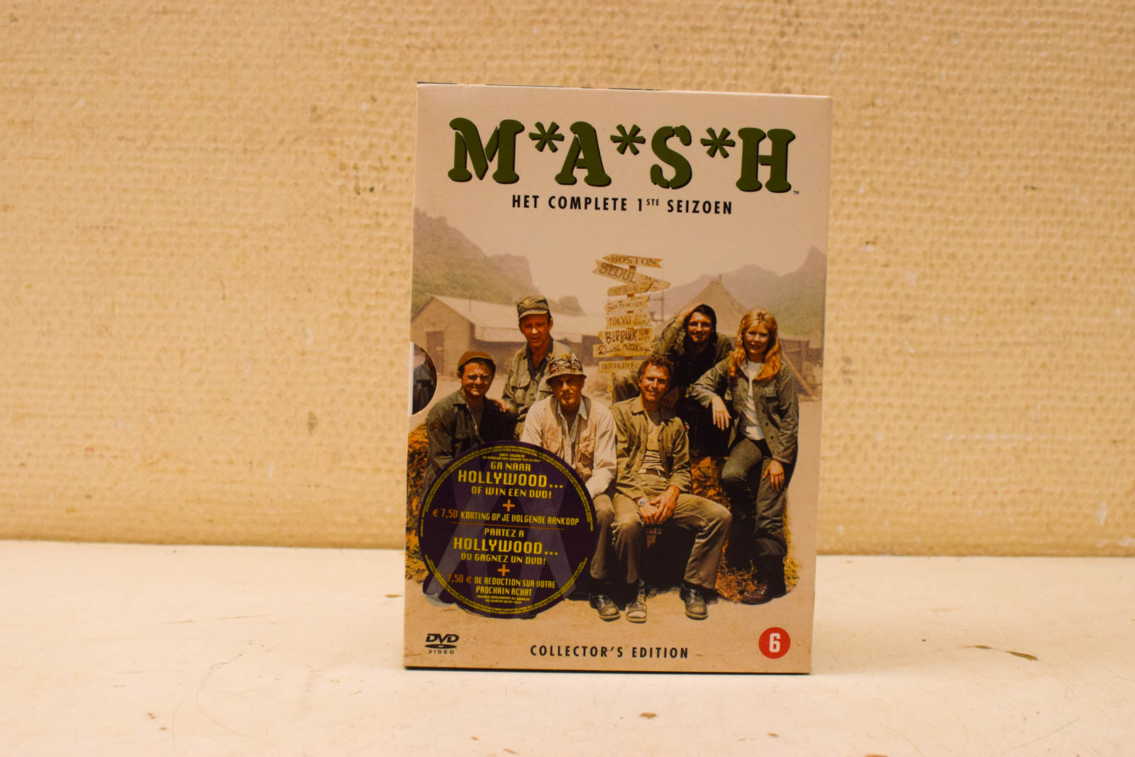 3  dvd  box M A S H  het complete 1ste seizoen  47085