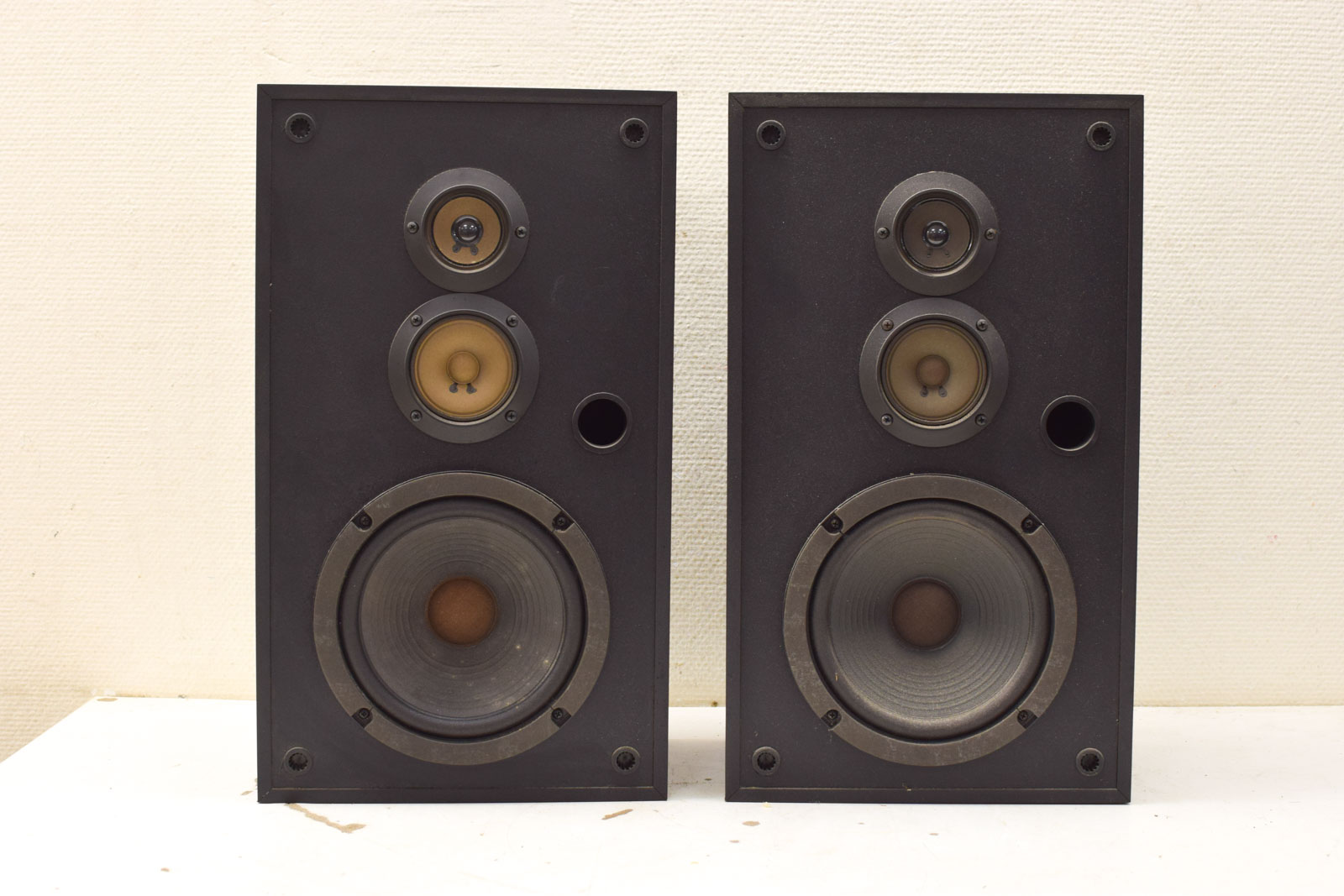 Alternative view of 2 stuks Pioneer luidsprekers 47098