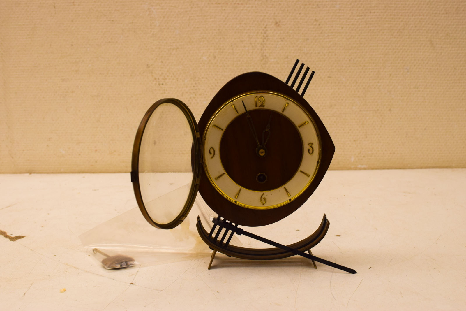 Alternative view of Tafelklok/schouwklok  47114