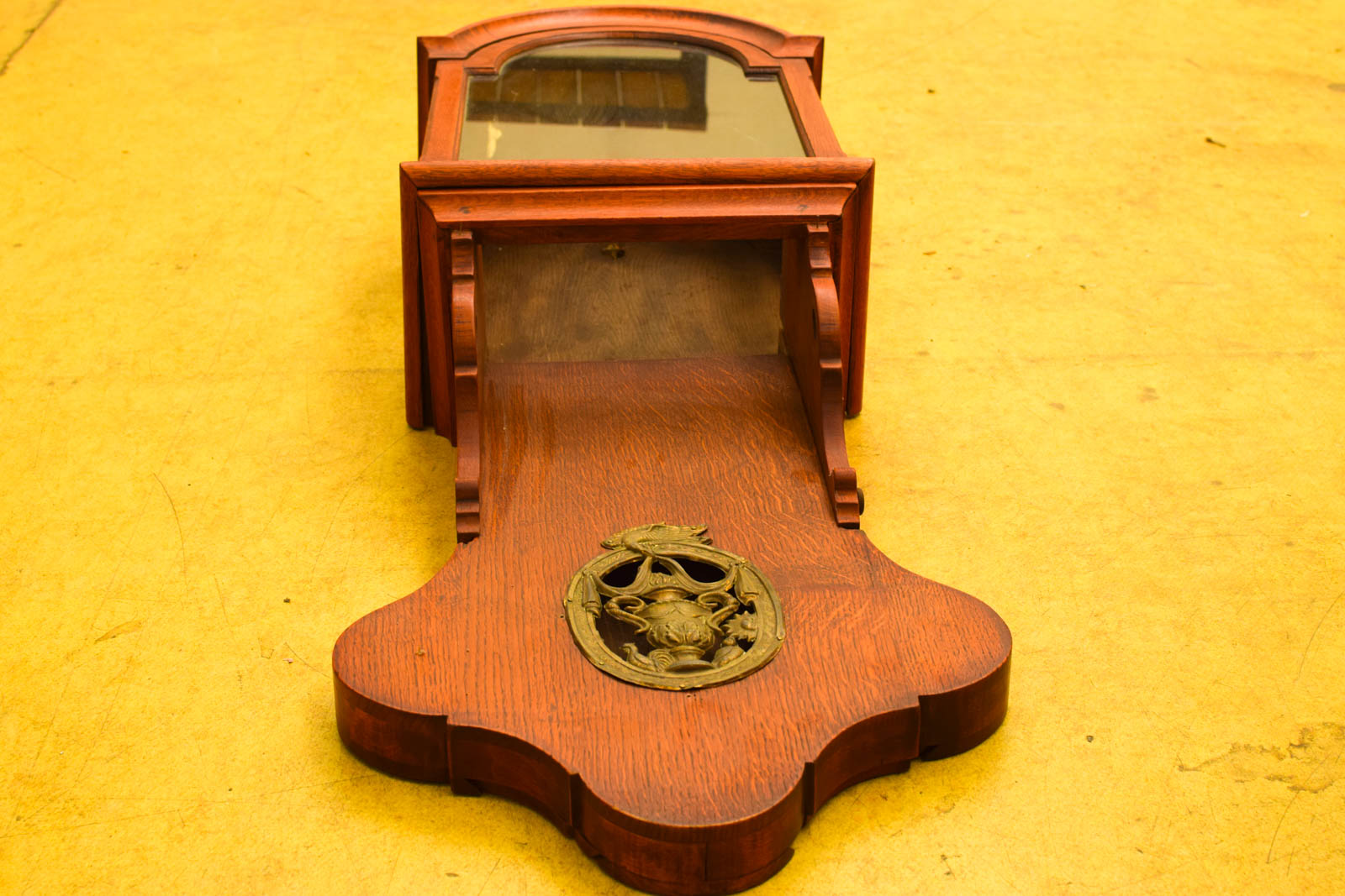 Alternative view of Houten Behuizing van een wandklok  47143