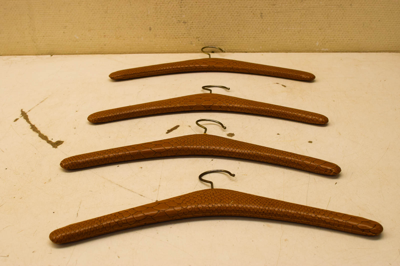 Alternative view of 4 stuks Vintage Kapstokken  47169