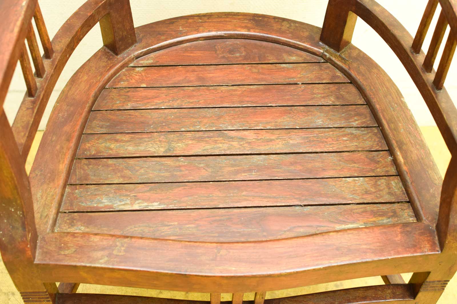 Alternative view of Houten Stoel met Armleuning 47177