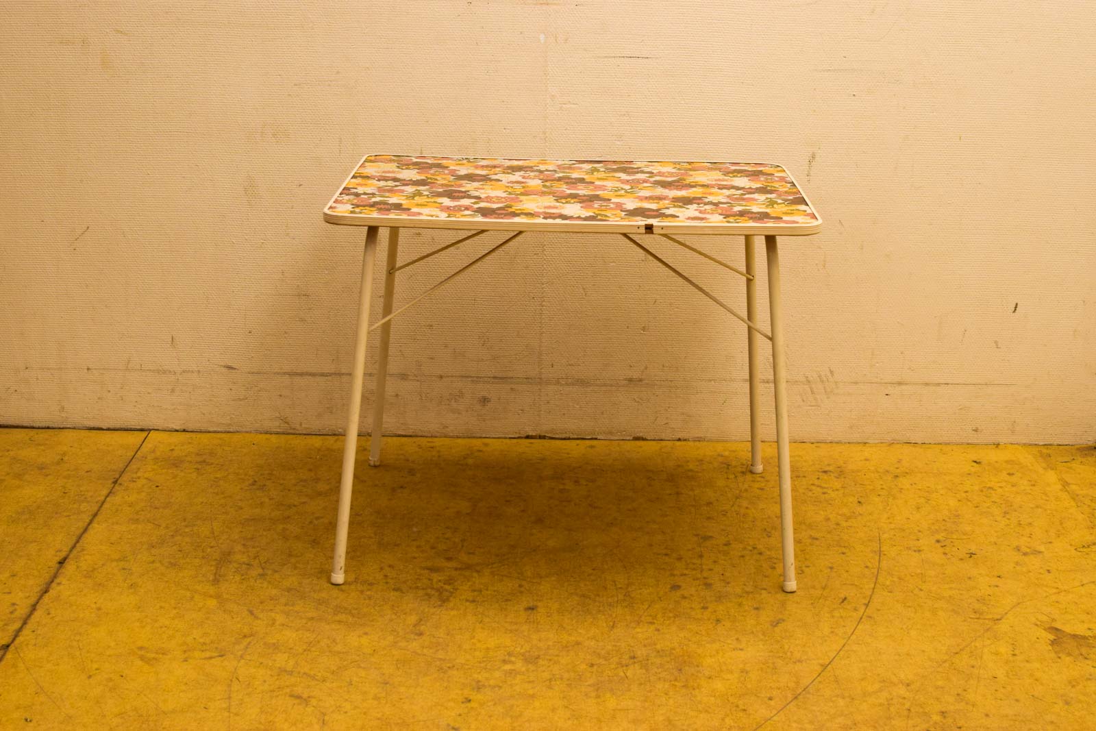 Vintage Inklapbare Campingtafeltje  47181