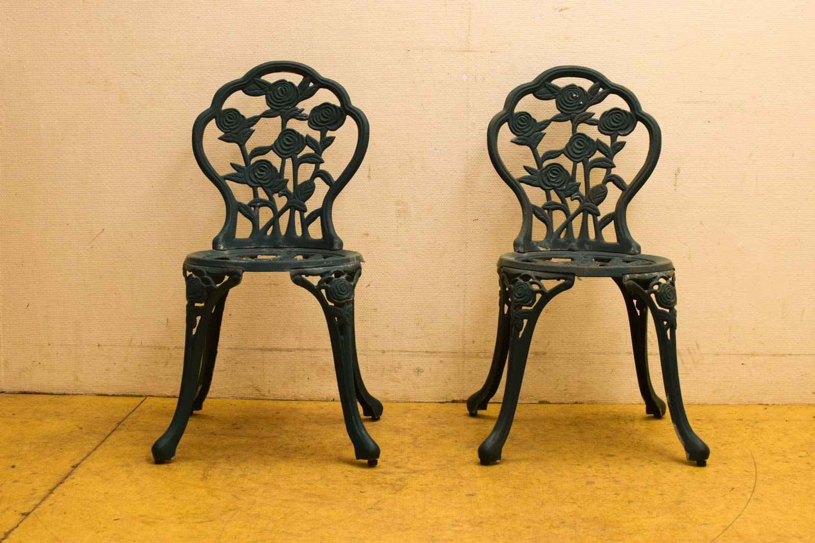 2 stuks Tuinstoelen  47220