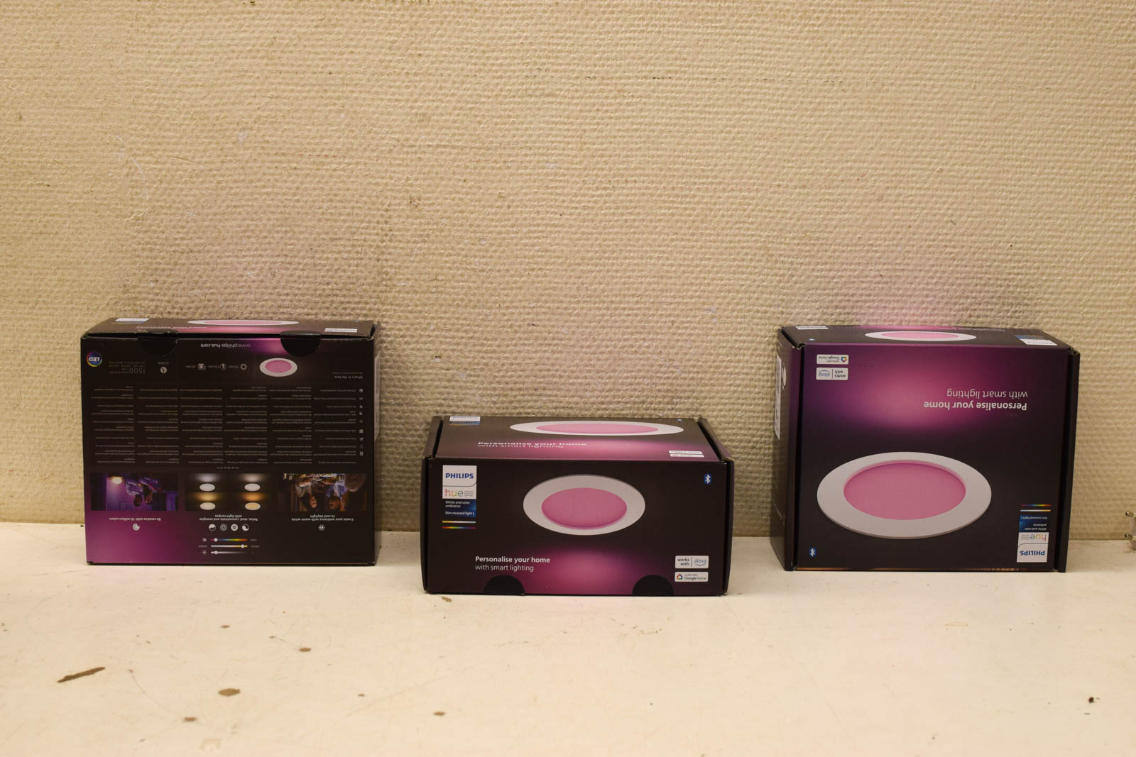 Philips Personalise your home with smart lighting  47292
