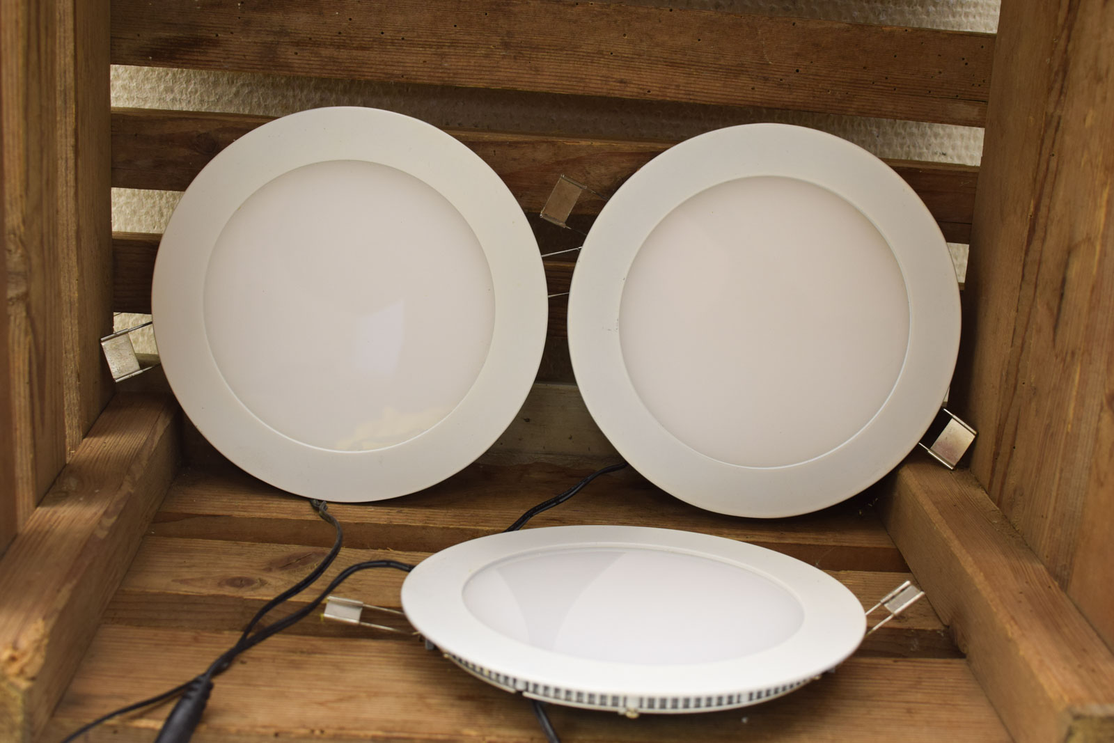 Alternative view of Philips Personalise your home with smart lighting  47292