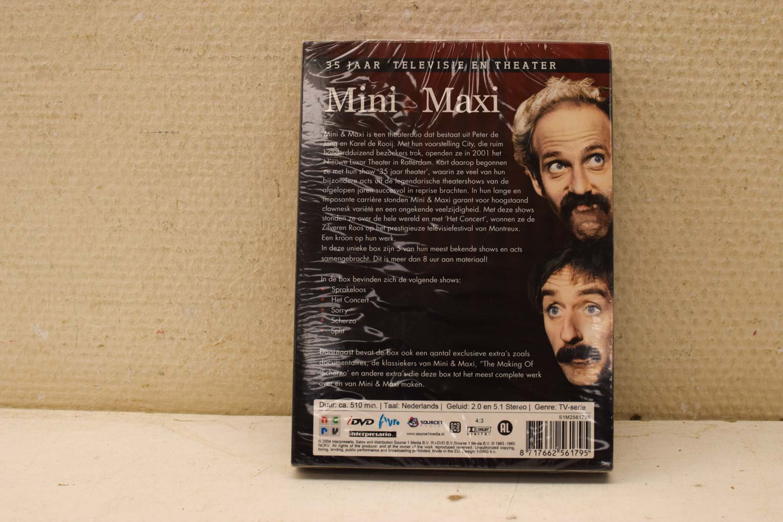 Alternative view of 3 DVD box   Mini Maxi  47305