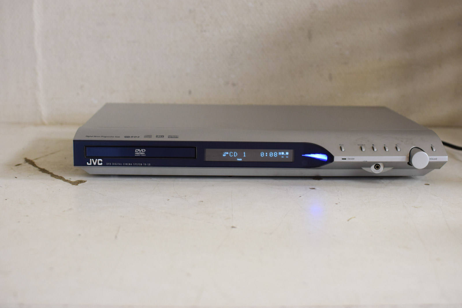 Alternative view of JVC DVD Digital cinema system  47313