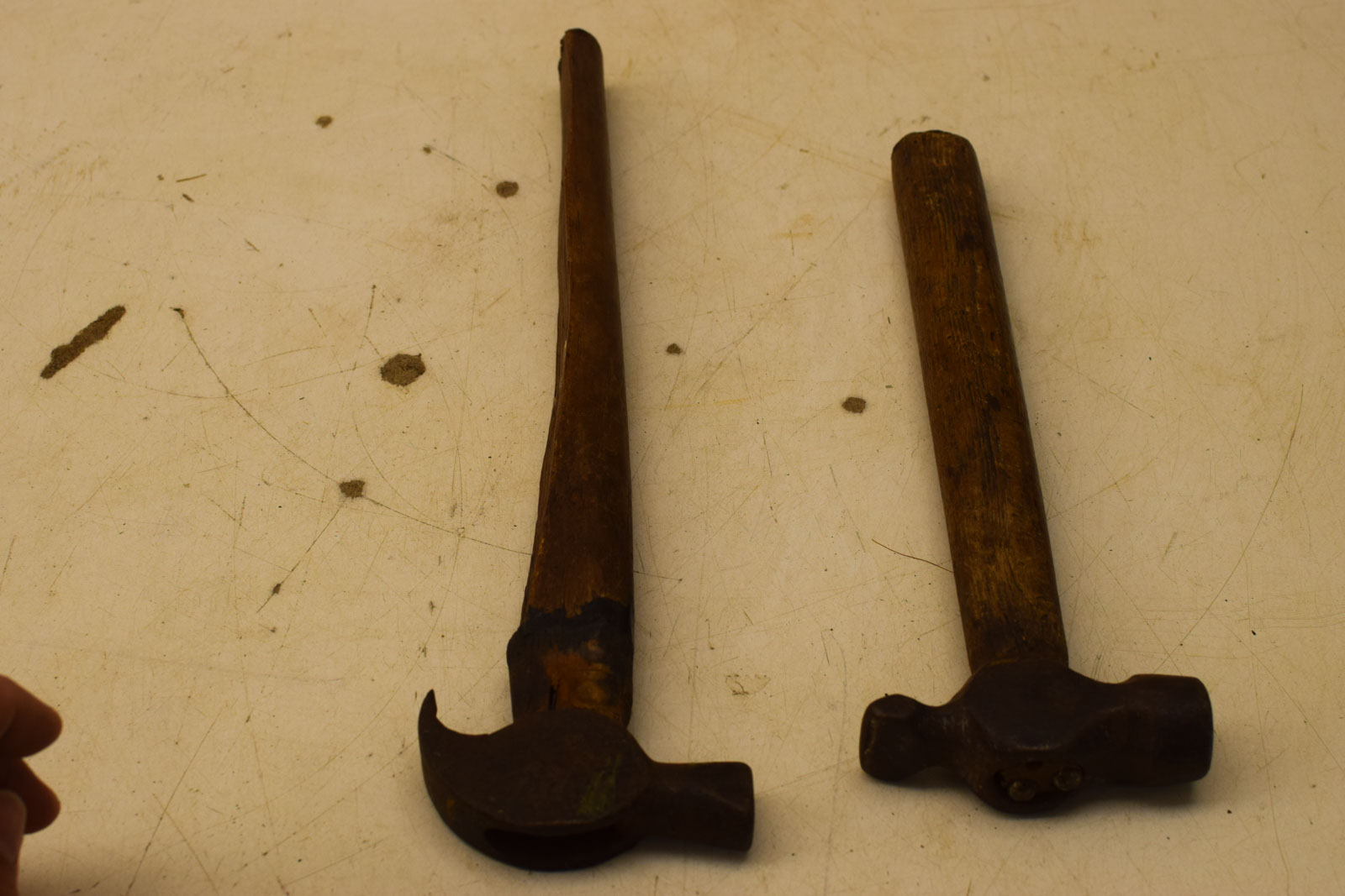 Alternative view of 2 stuks hamers  47339