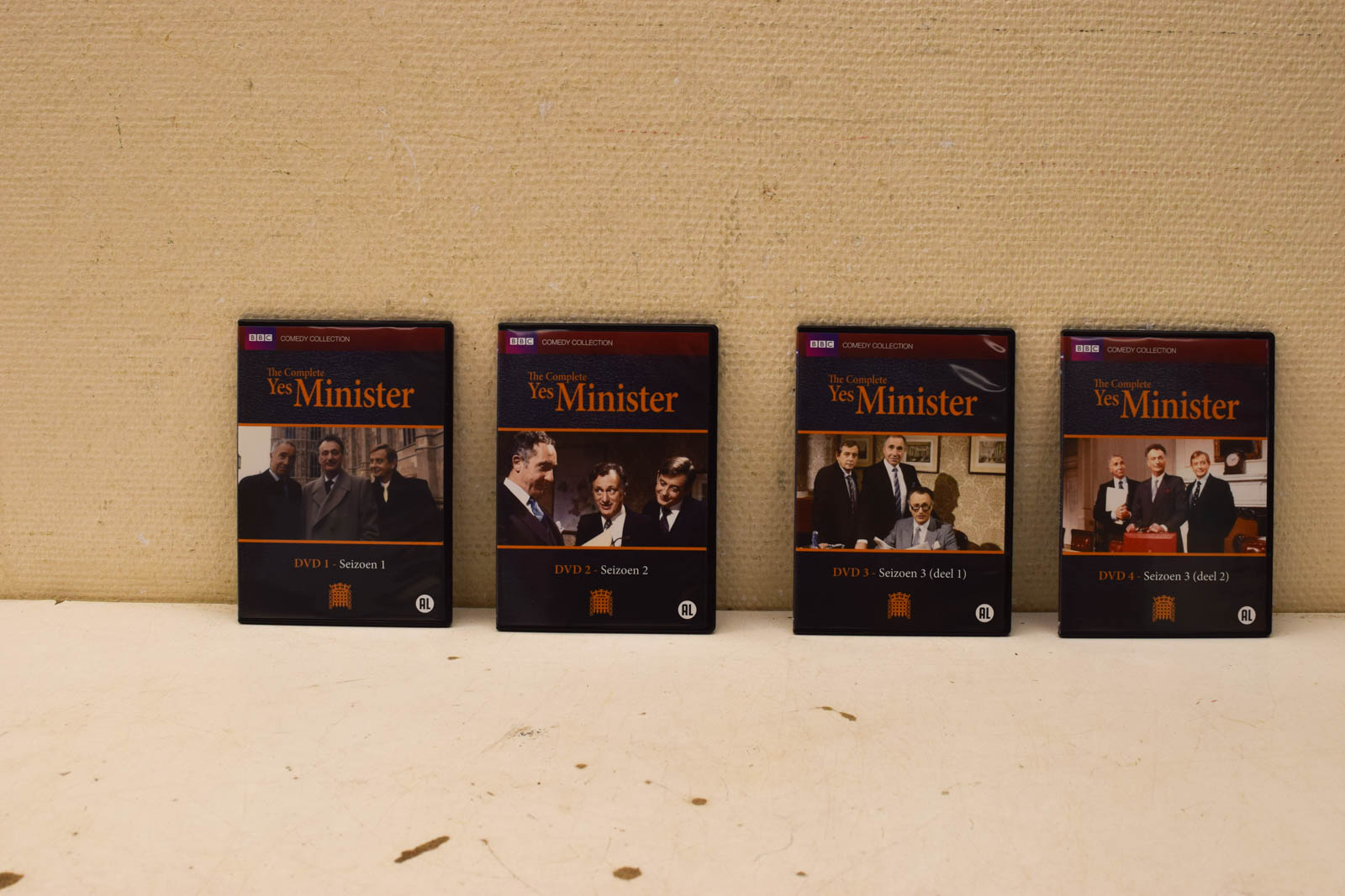 Alternative view of 4 Discs The complete Yes Minister  47378