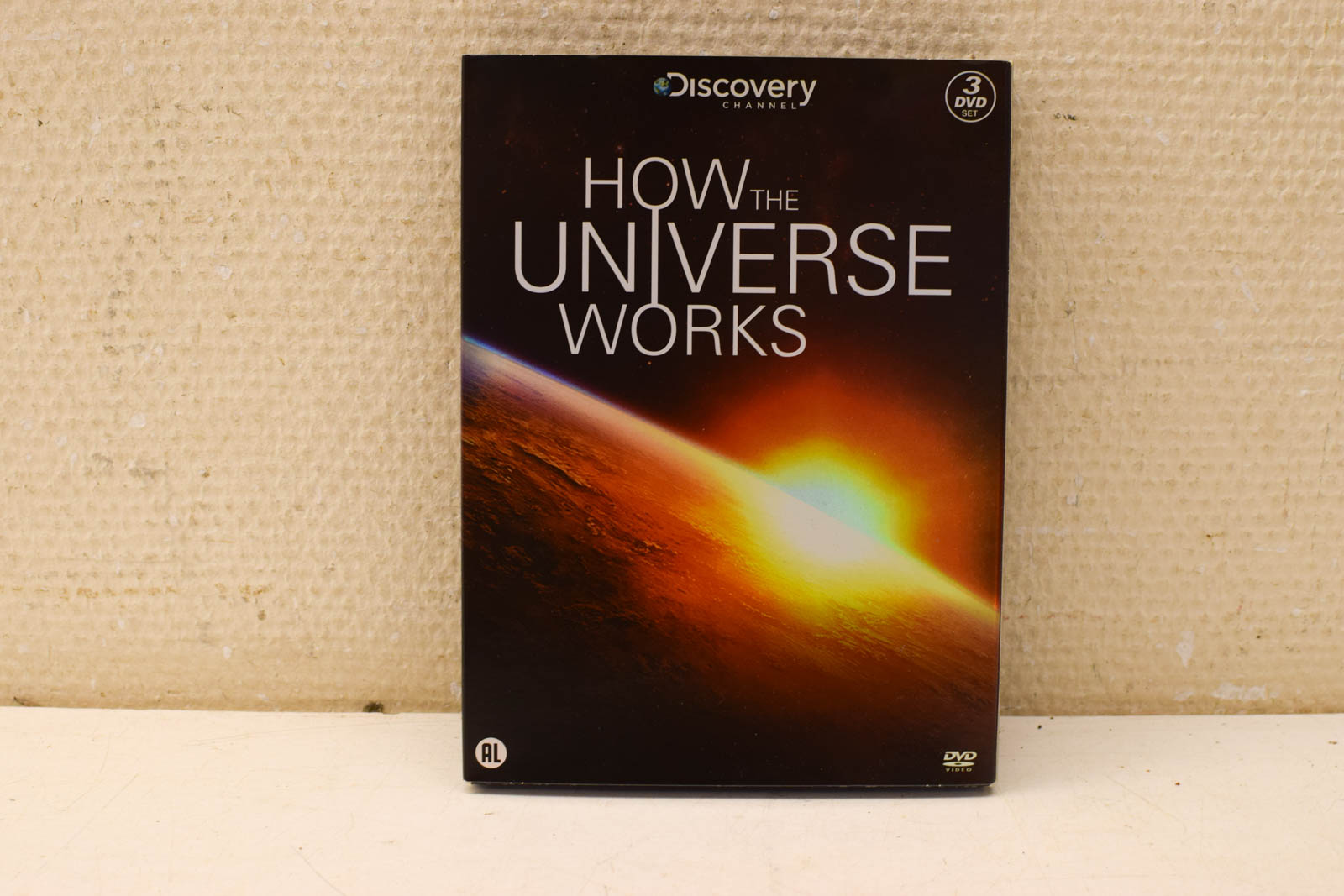 3 dvd box How the universe works  47403