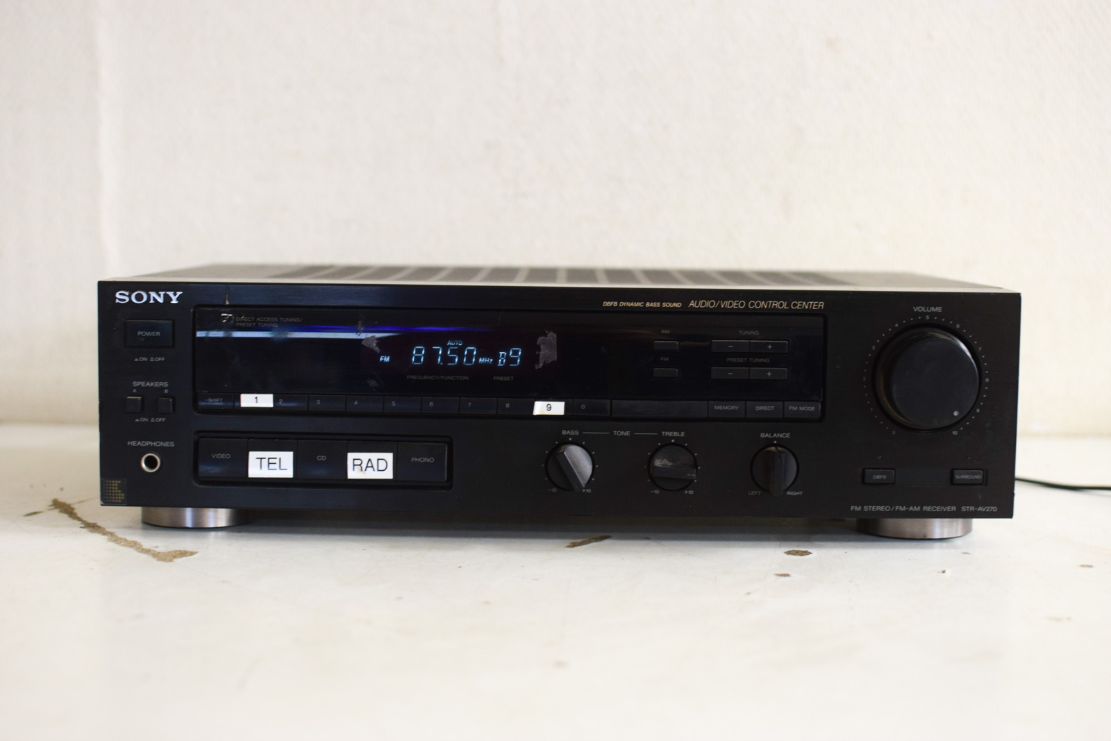 Alternative view of Sony  stereo  FM -AM receiver  47438