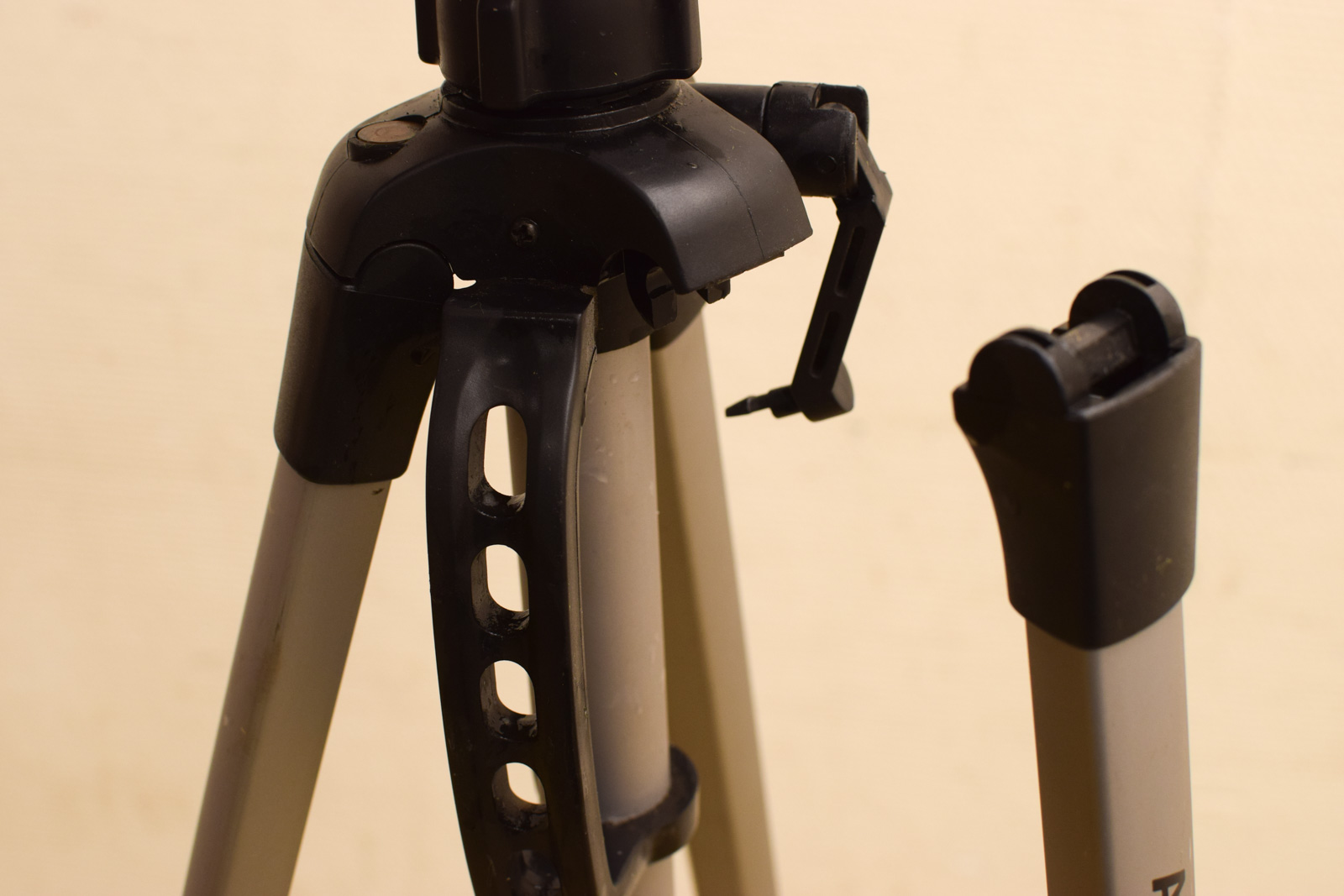 Alternative view of Alpha 2500 statief 47459