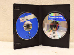 Alternative view of Laurel & Hardy Features 1 47505