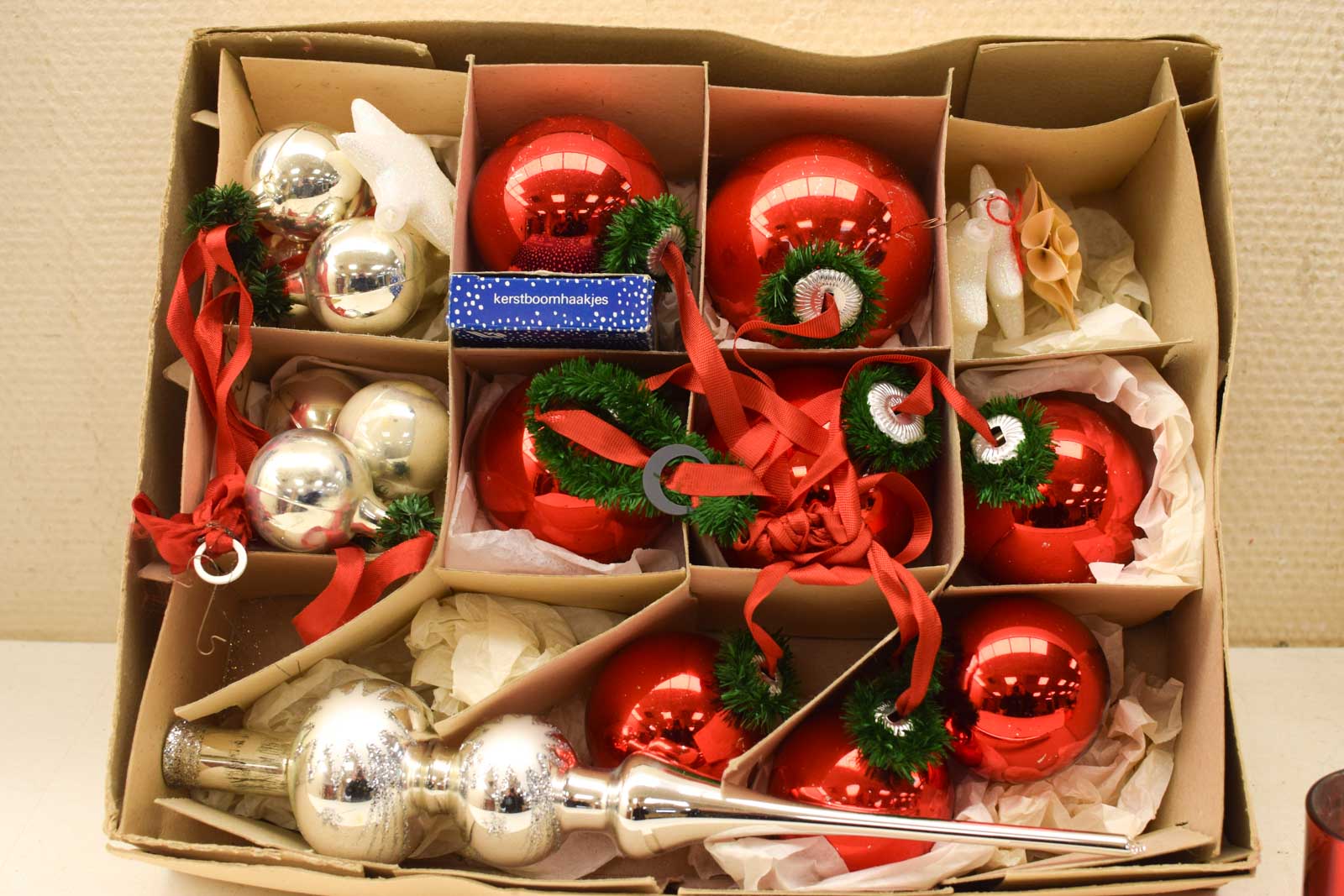 Alternative view of 2 dozen kerstboomversiering 47527