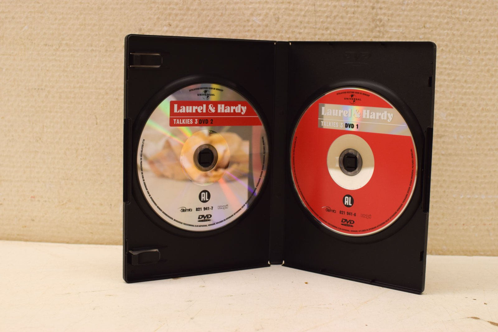 Alternative view of Laurel & Hardy talkies 3  47572