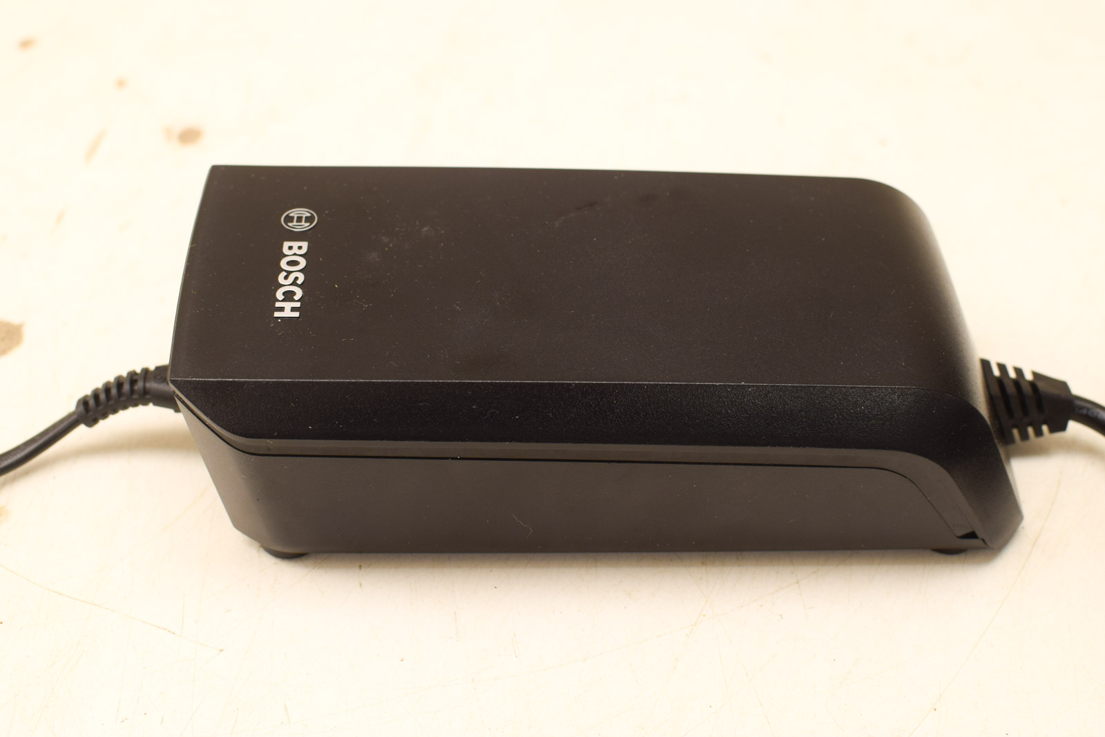Alternative view of Bosch Standard charger 220-240v 47593