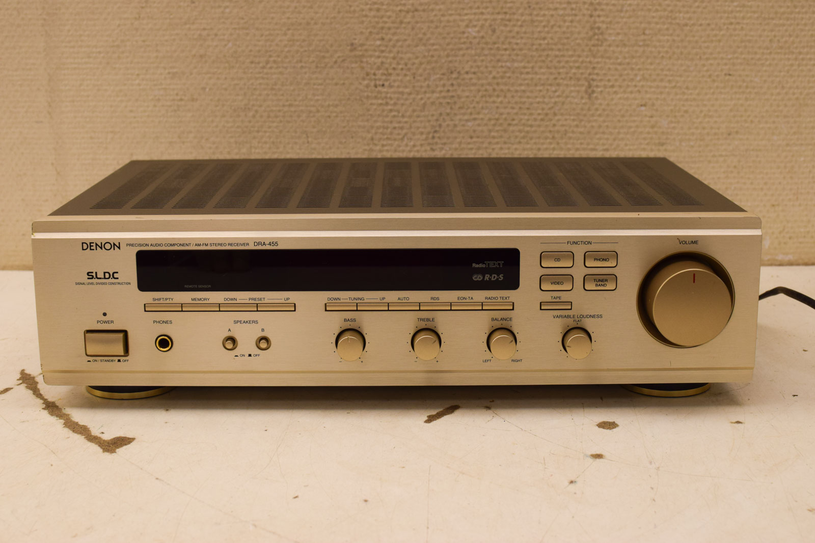 Denon  stereo receiver  47613