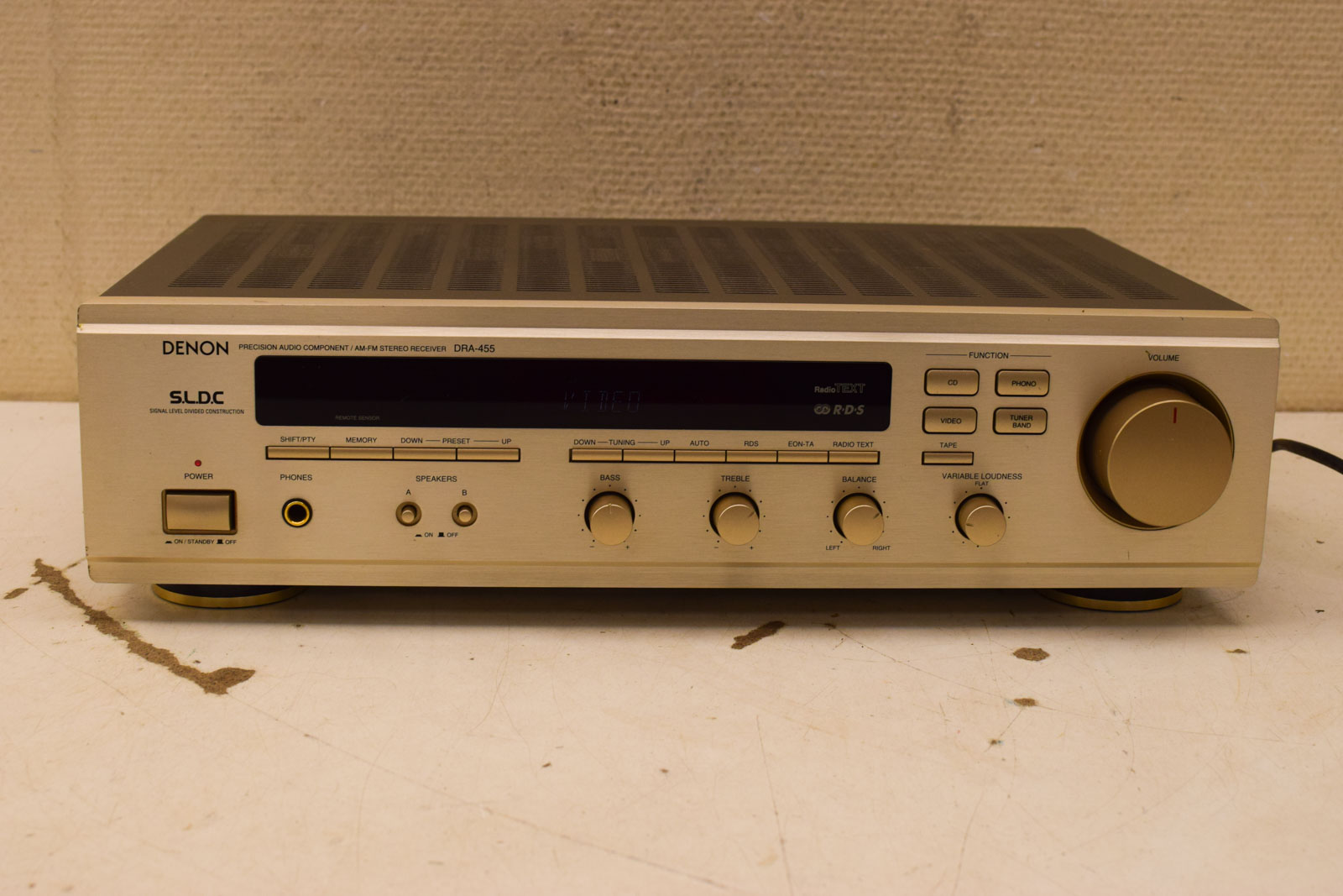 Alternative view of Denon  stereo receiver  47613