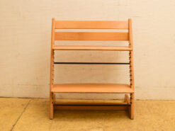brede houten meegroeistoel 47695