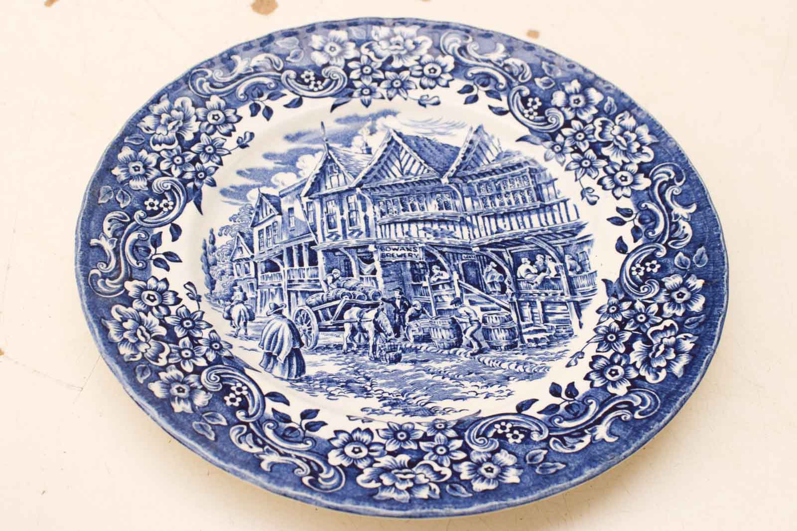 Alternative view of Royal Tudor Ware porseleinen wandbord  47702