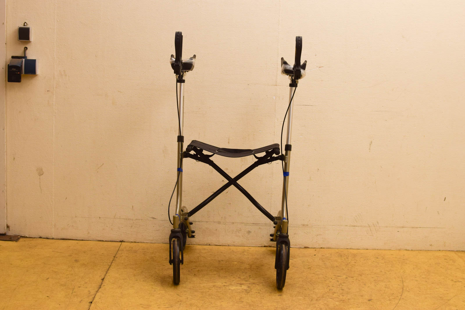 Rollator met onderarmschalen  47711