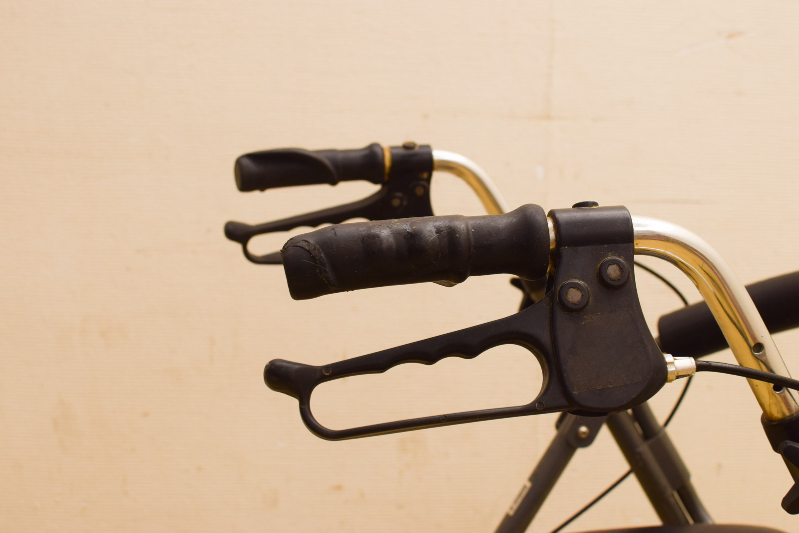 Alternative view of Elephantje Rollator 47716