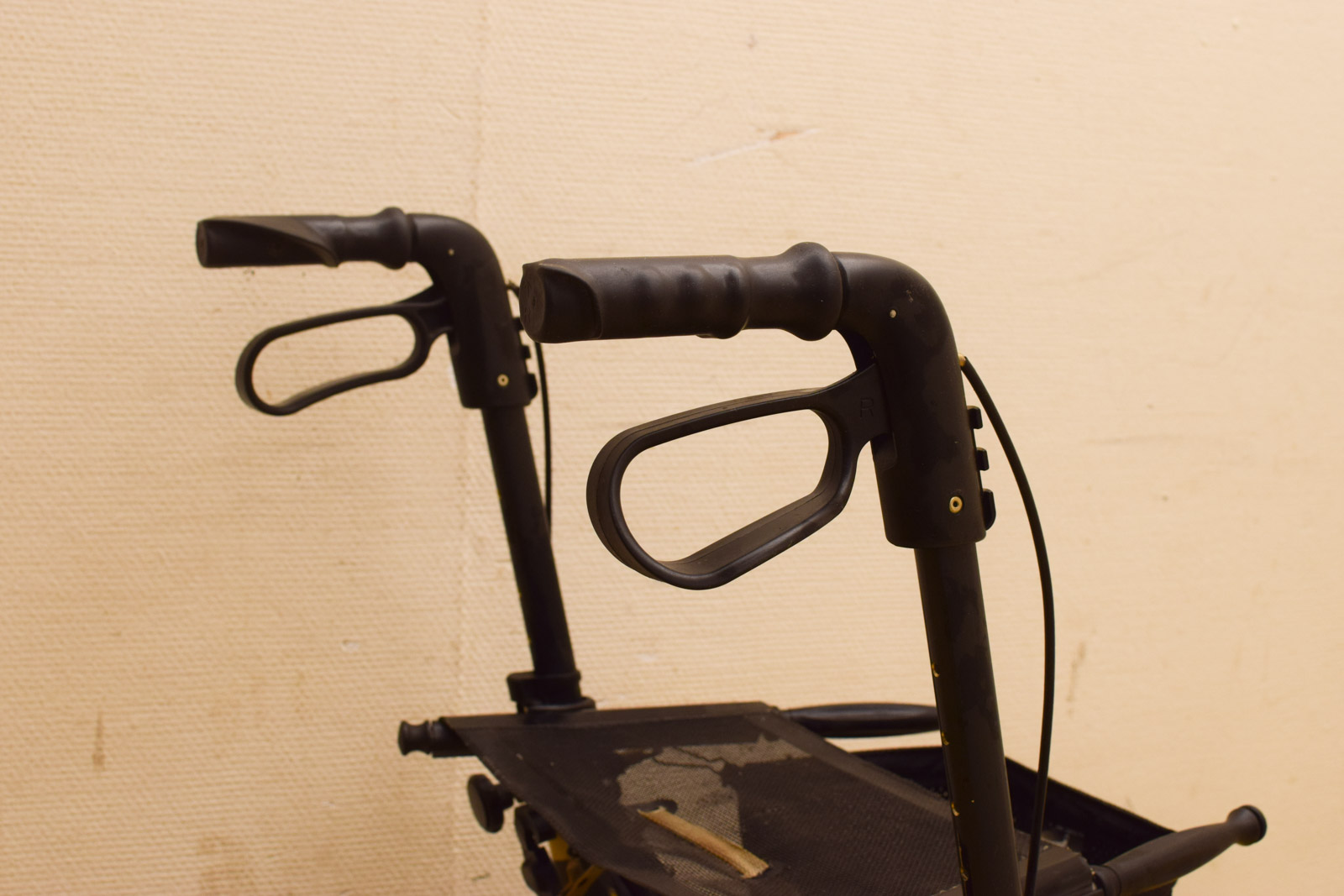 Alternative view of Topro Troja Rollator  47720