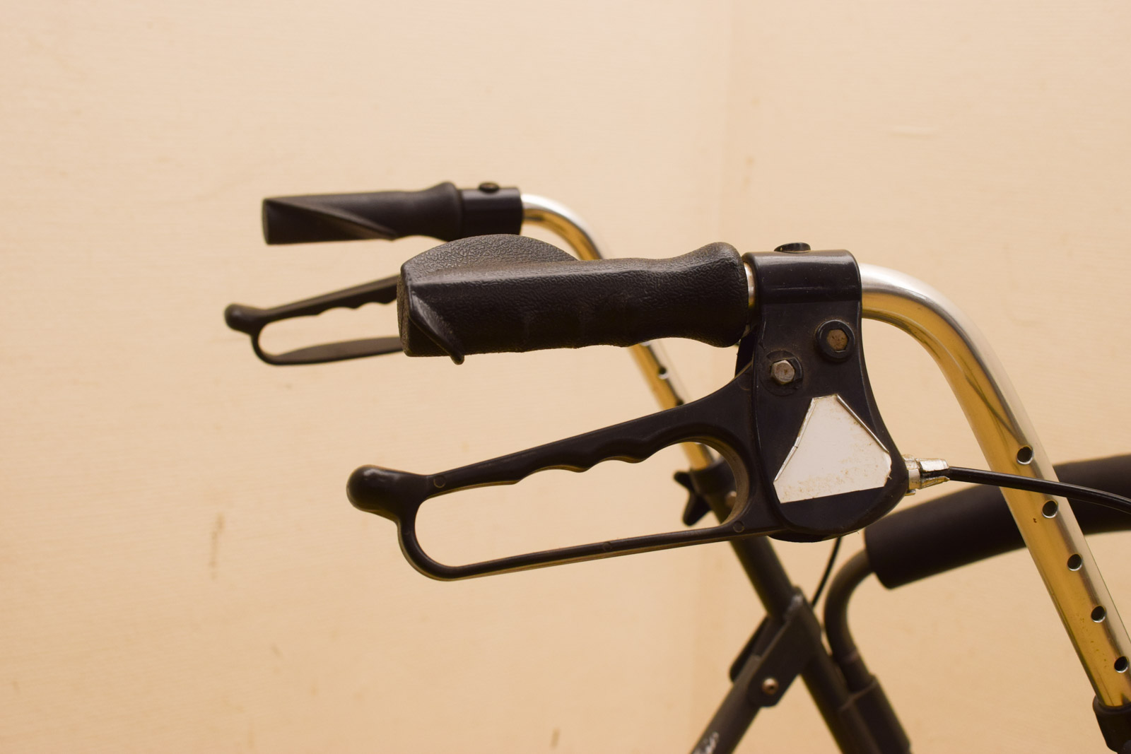 Alternative view of Elephantje Rollator 47723