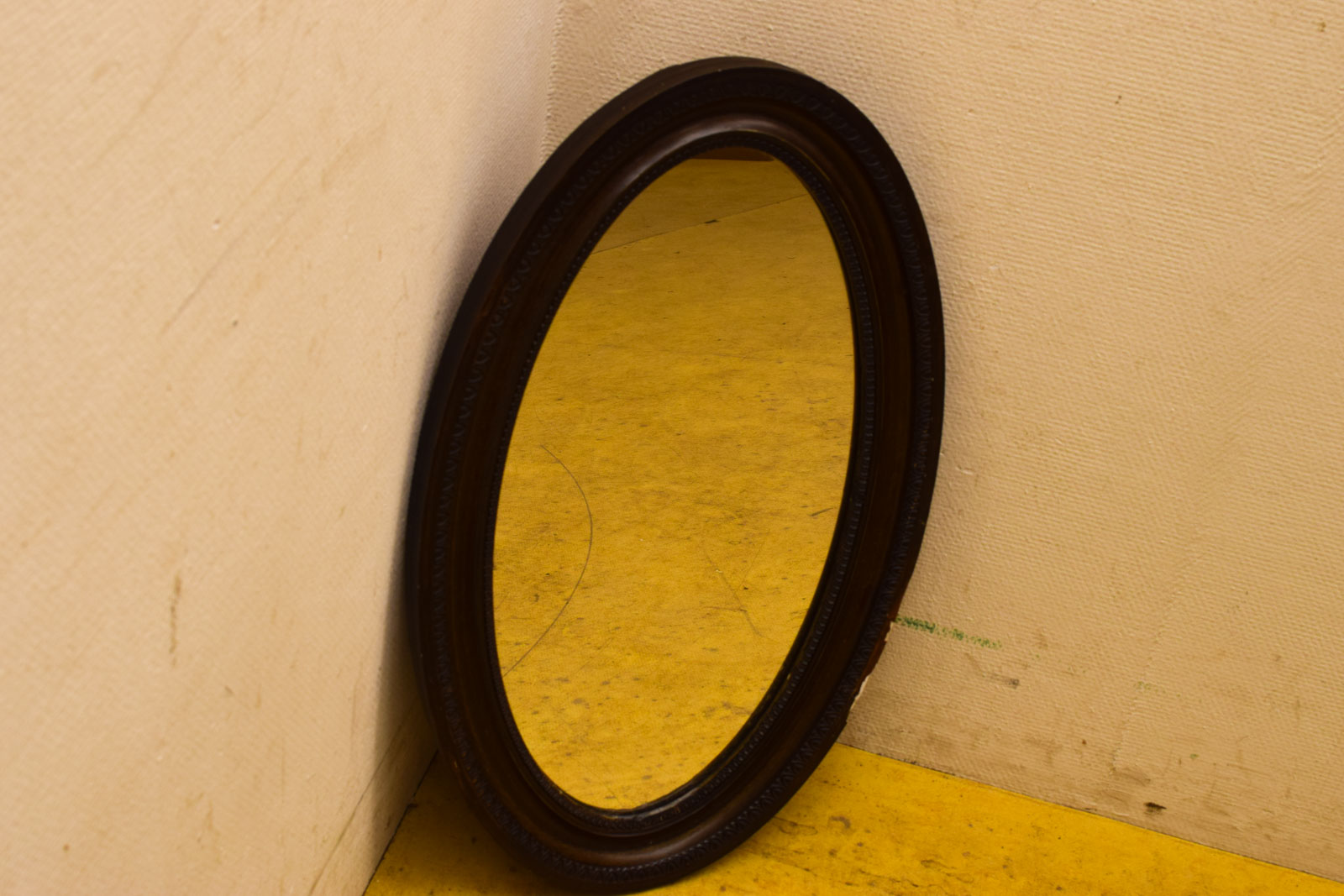 Alternative view of Ovale Wandspiegel  47751