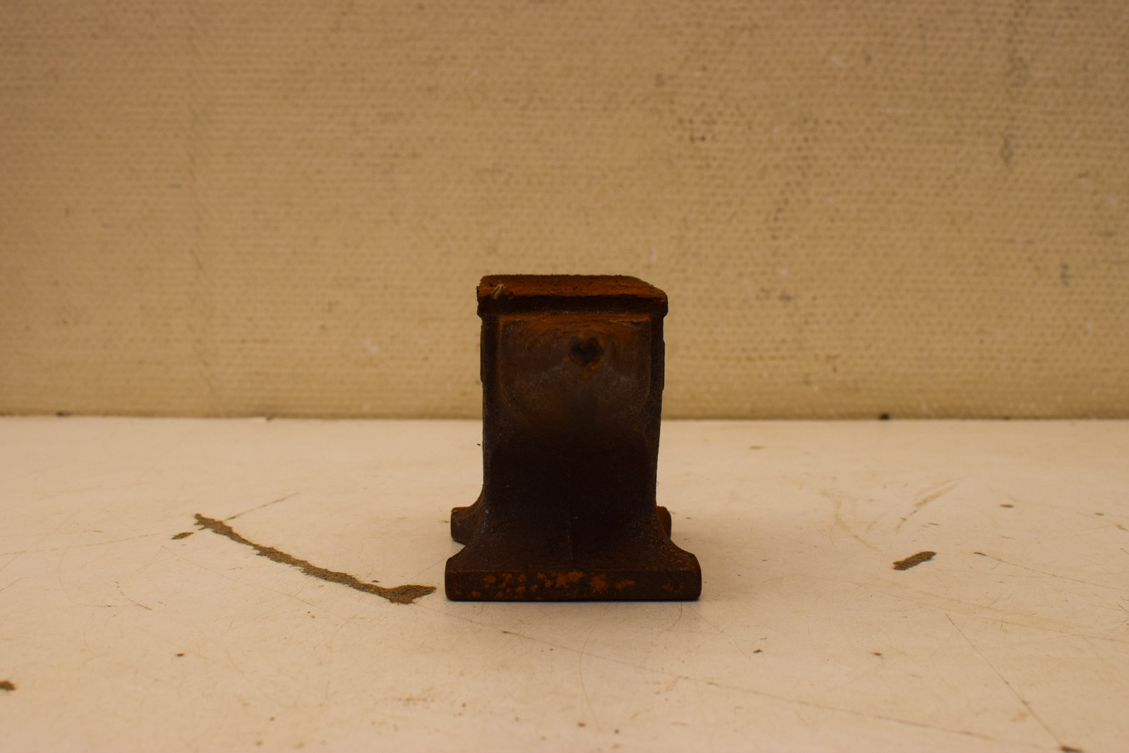 Alternative view of Dunlap Gietijzeren aambeeld  47778