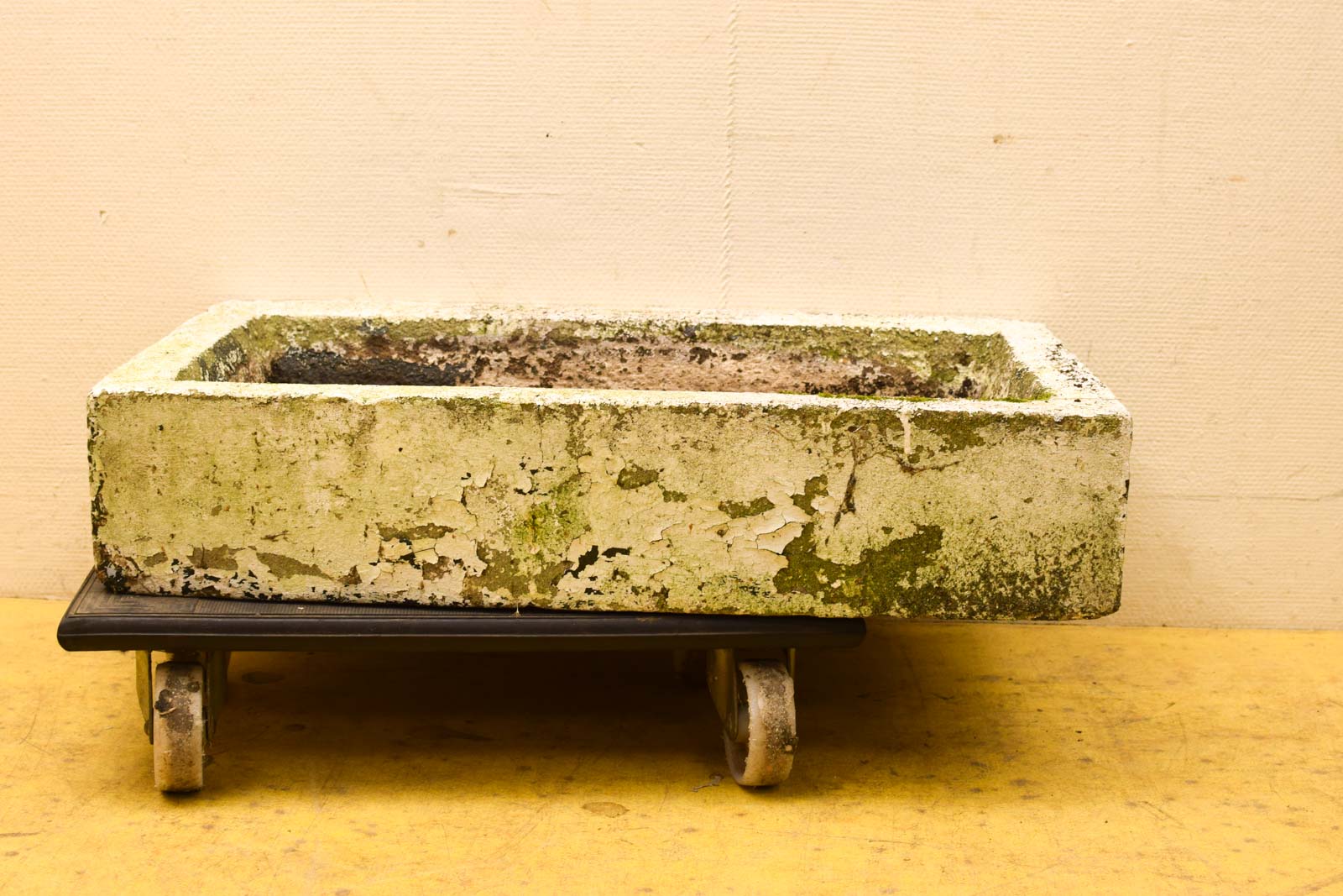 Trog voor bloembakken en plantenbakken  47797