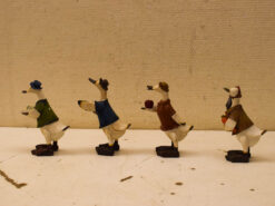 Alternative view of 4 stuks ganzen beeldjes 47801